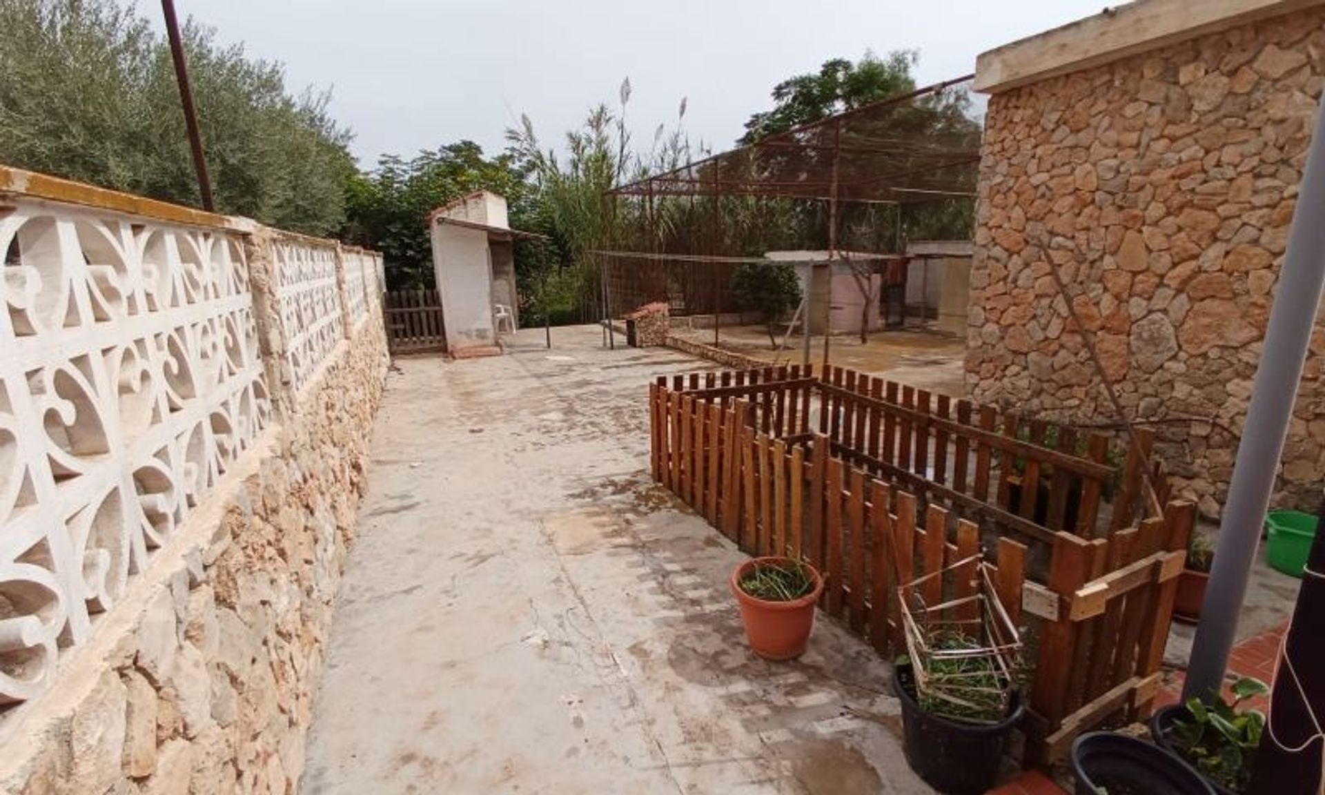 Rumah di El Fondó de les Neus, Valencian Community 11537466