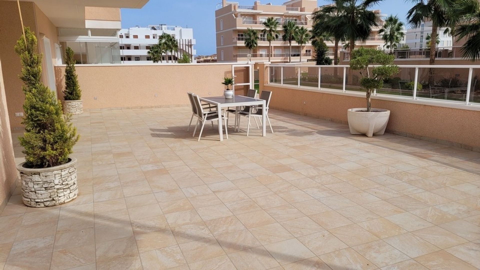 Condominio en El Raso, Comunitat Valenciana 11537495