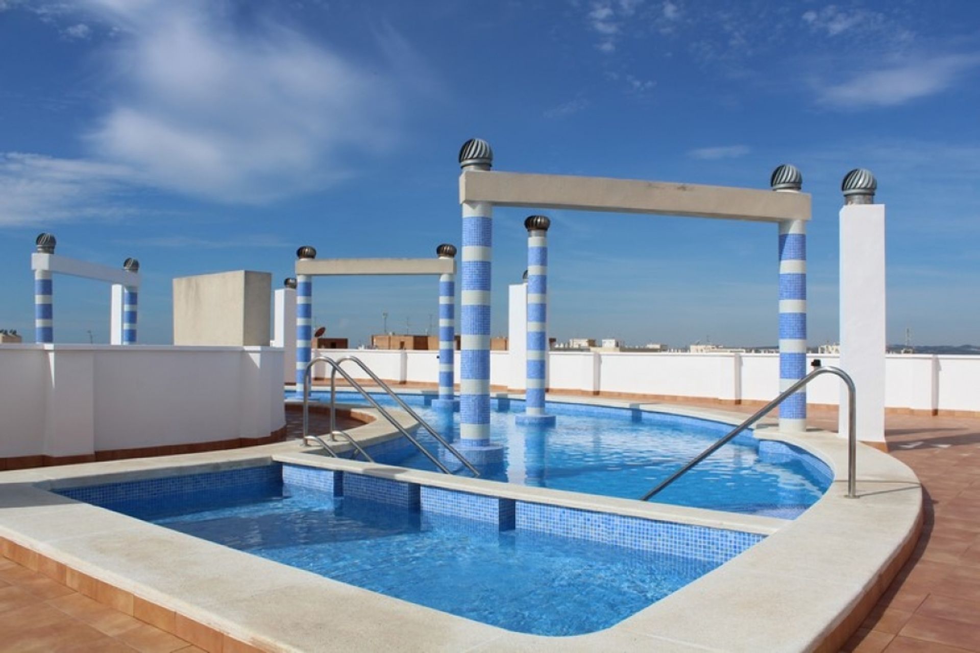 분양 아파트 에 Torrevieja, Valencian Community 11538000