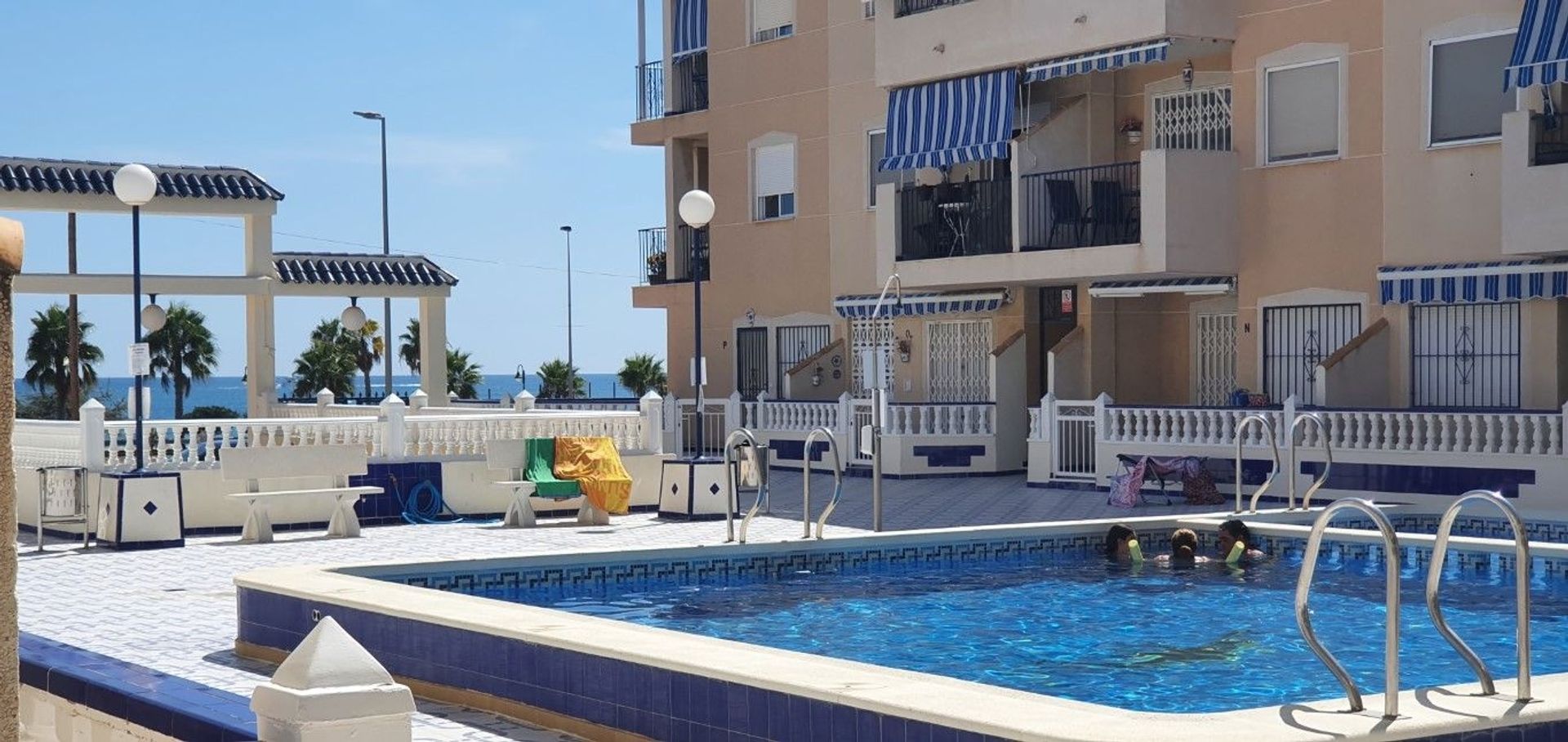 Condominium in Torrevieja, Valencian Community 11538223