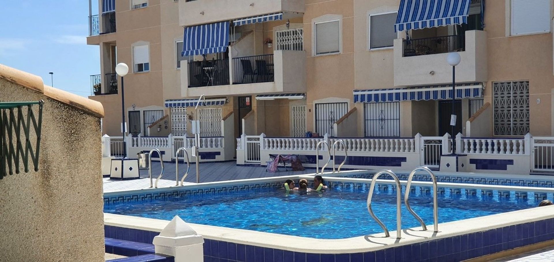 Condominium in Torrevieja, Valencian Community 11538223