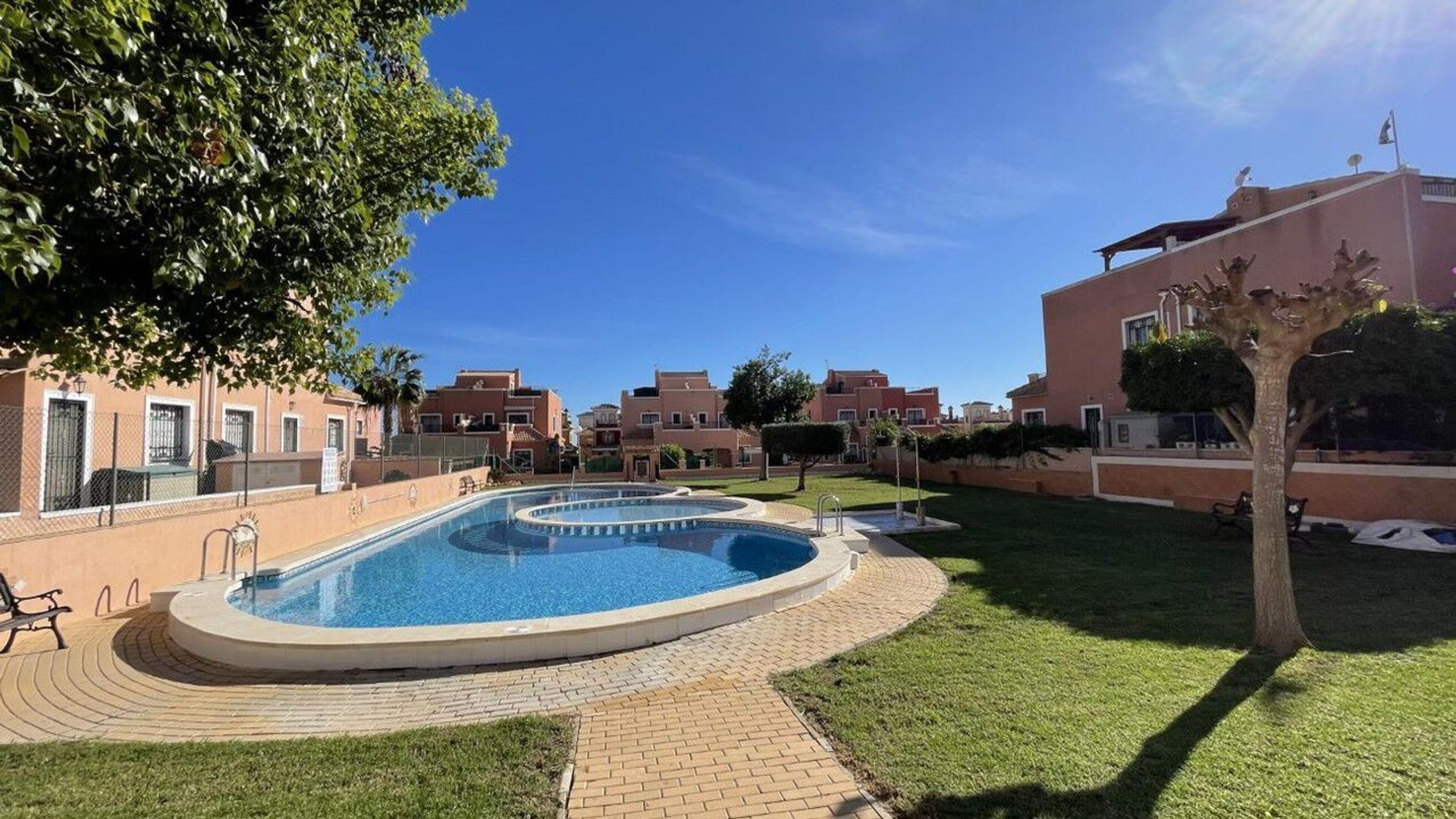 casa en Los Montesinos, Valencian Community 11538235