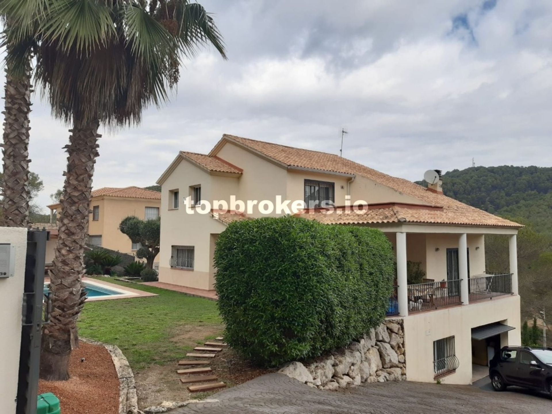 casa en San Pedro de Ribas, Catalonia 11538896