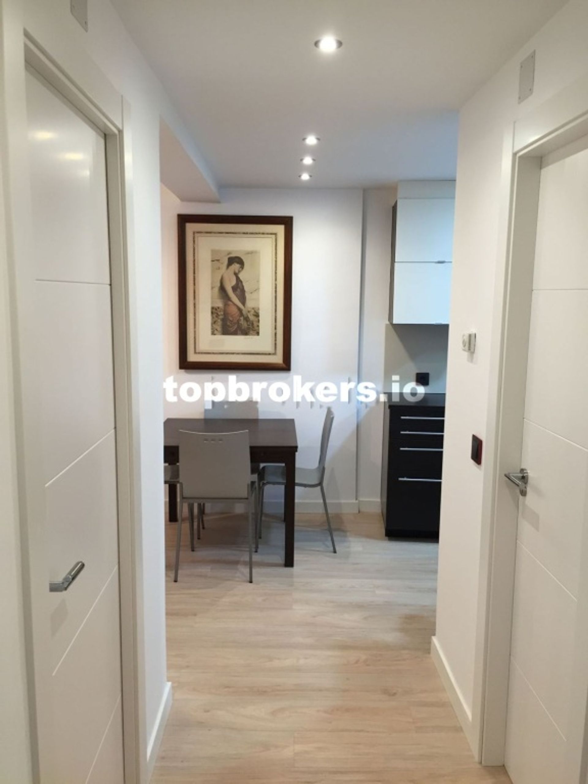 Condominium in Madrid, Comunidad de Madrid 11538956