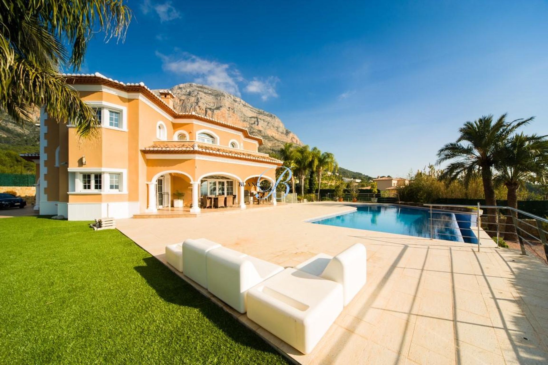 rumah dalam Javea, Valencia 11539359