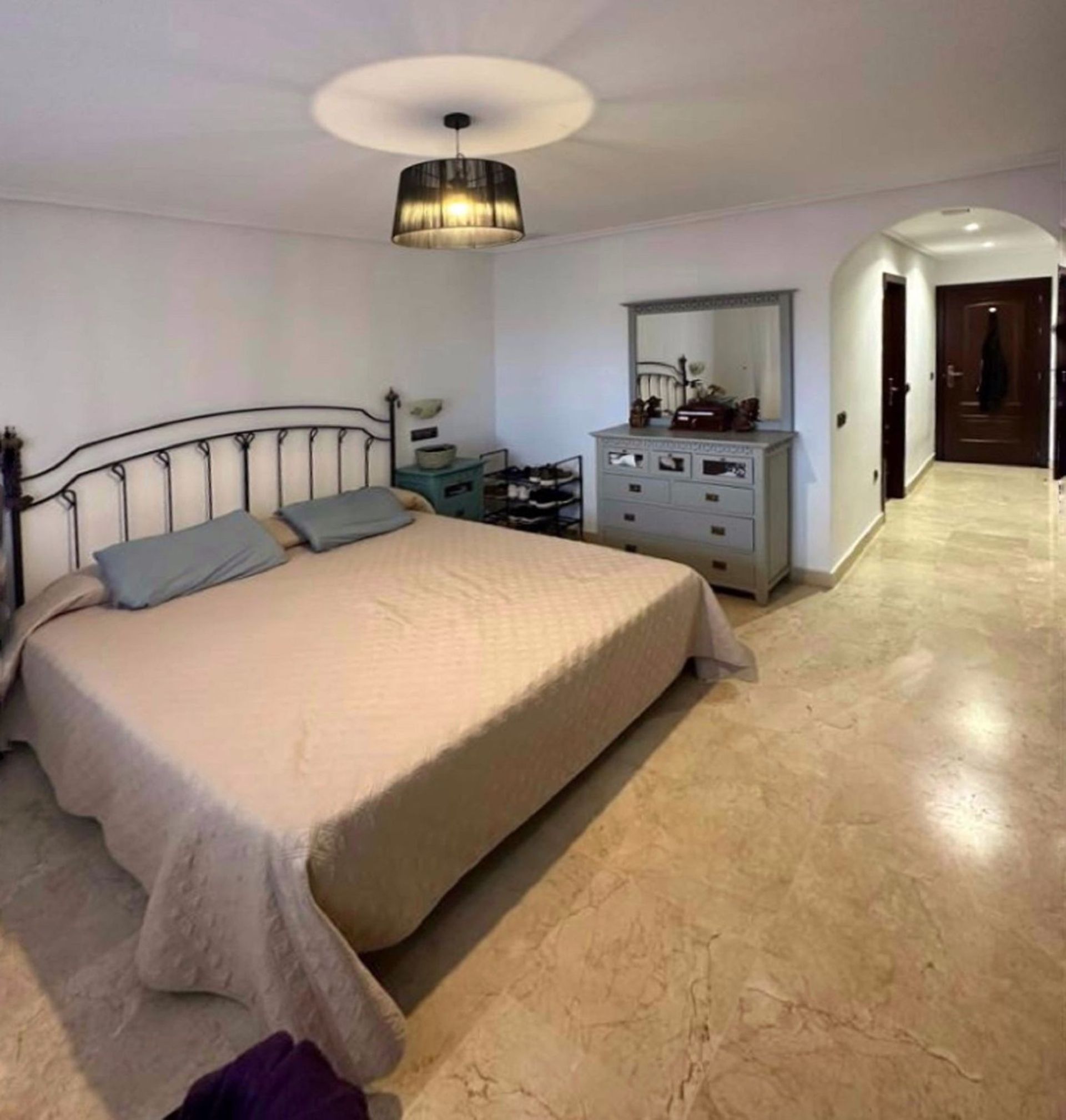 Condominium in Marbella, Andalucía 11540095