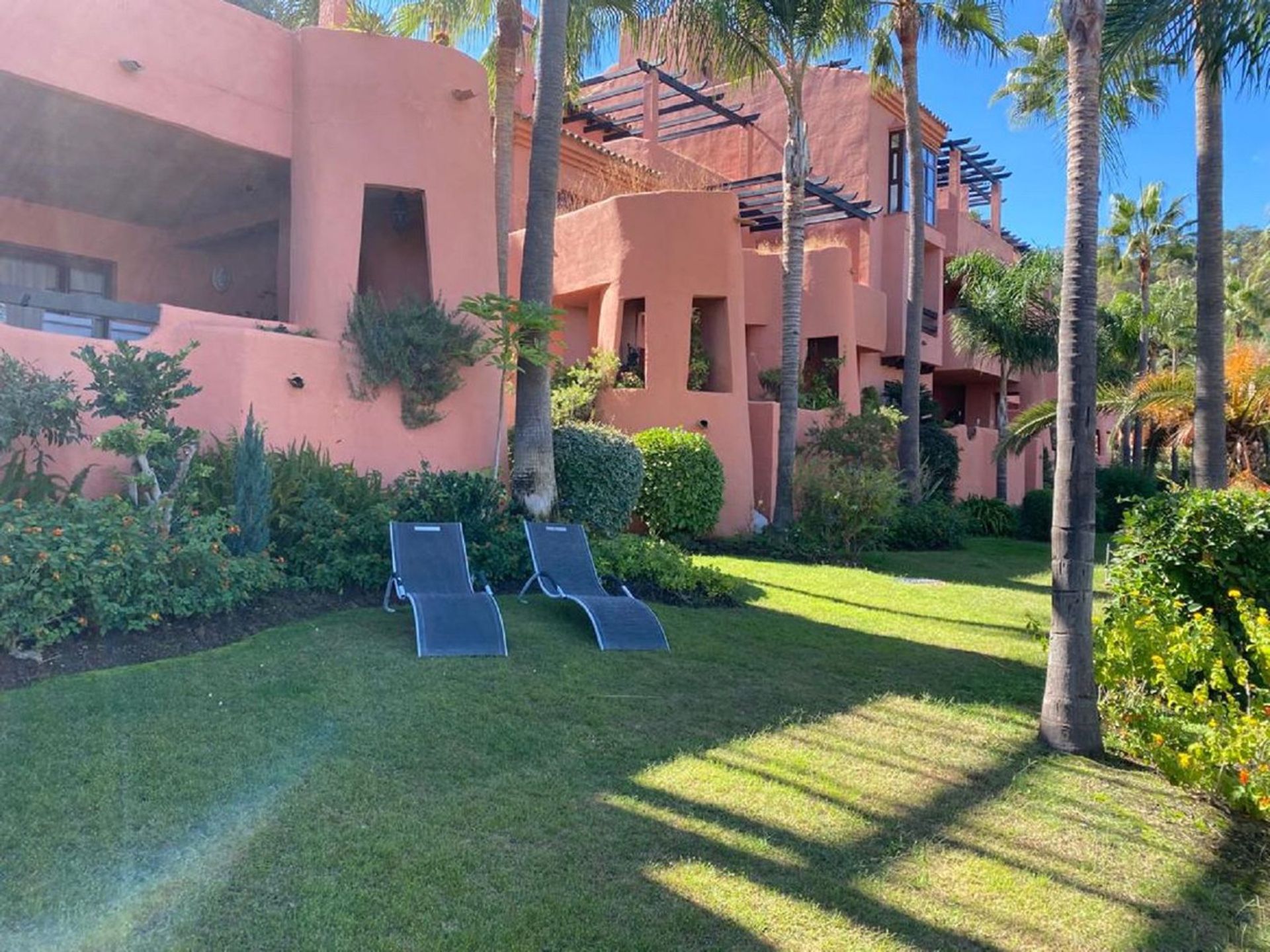 Condominium in Marbella, Andalucía 11540095