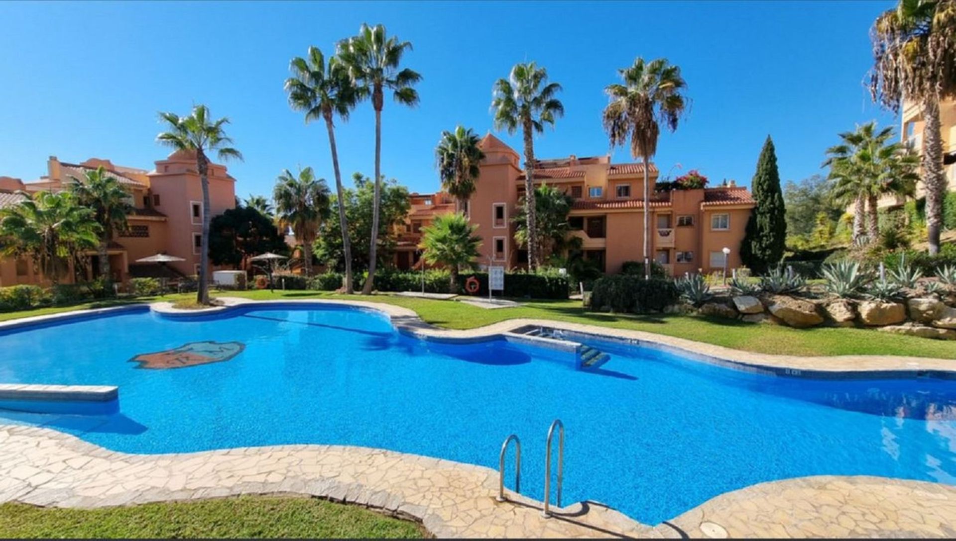 Osakehuoneisto sisään Marbella, Andalucía 11540109