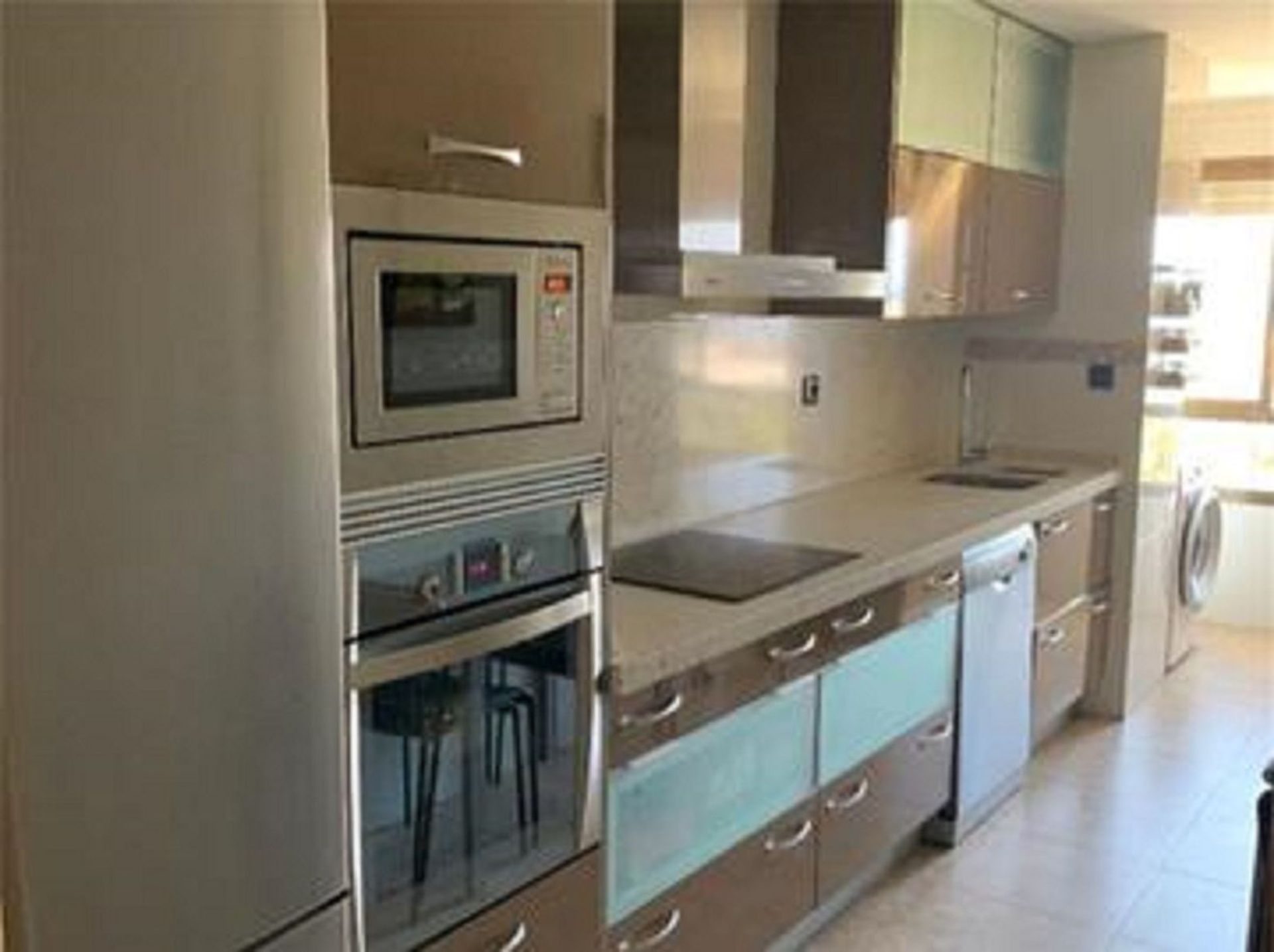 Condominium in Alhaurín de la Torre, Andalucía 11541204