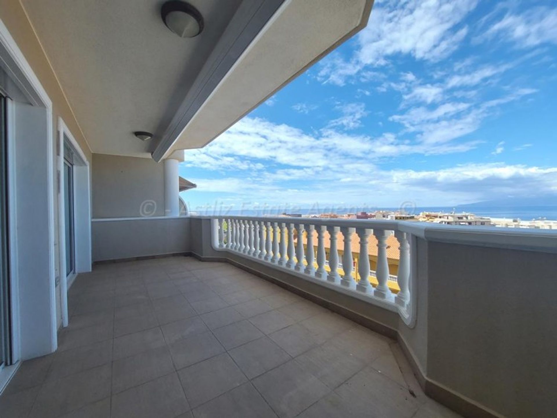 Condominio en Acantilados de Los Gigantes, Canarias 11541256