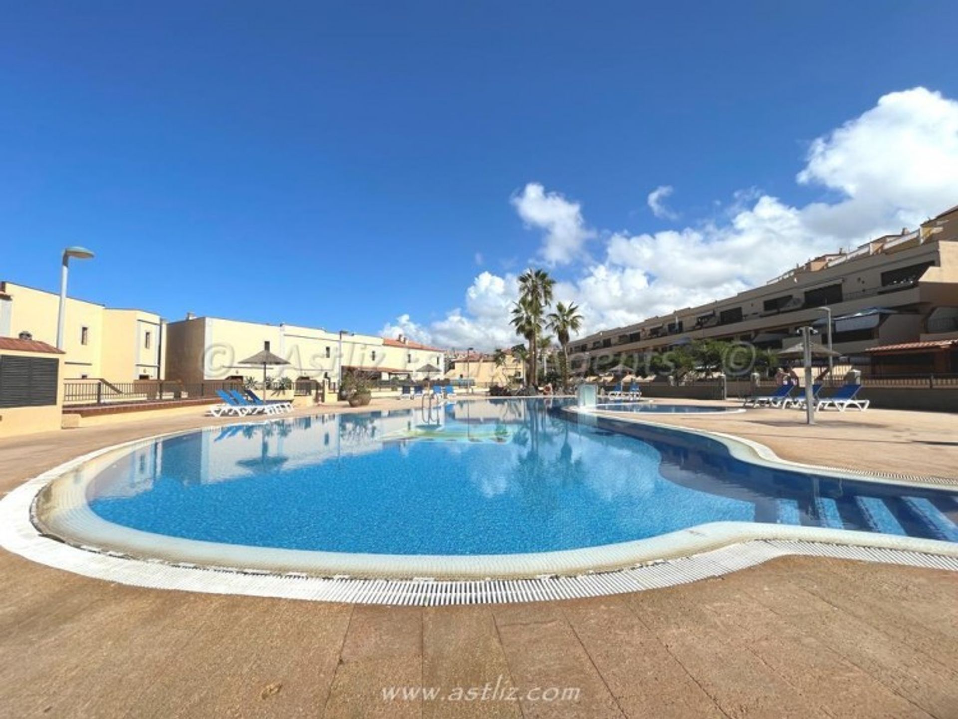 Condominium dans Adeje, Canarias 11541272