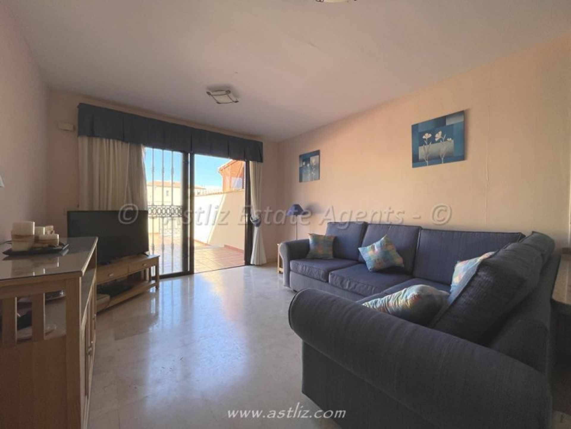 Кондоминиум в Adeje, Canarias 11541272