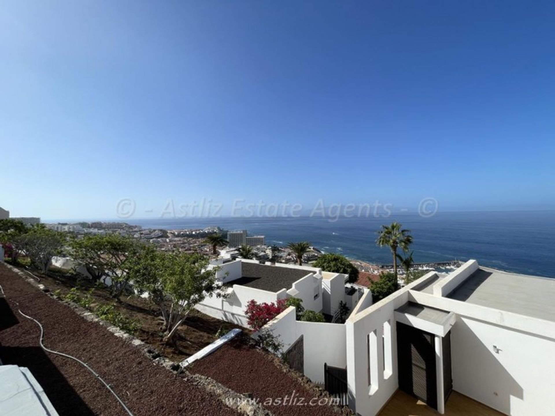 Condominium in Puerto de Santiago, Canary Islands 11541281