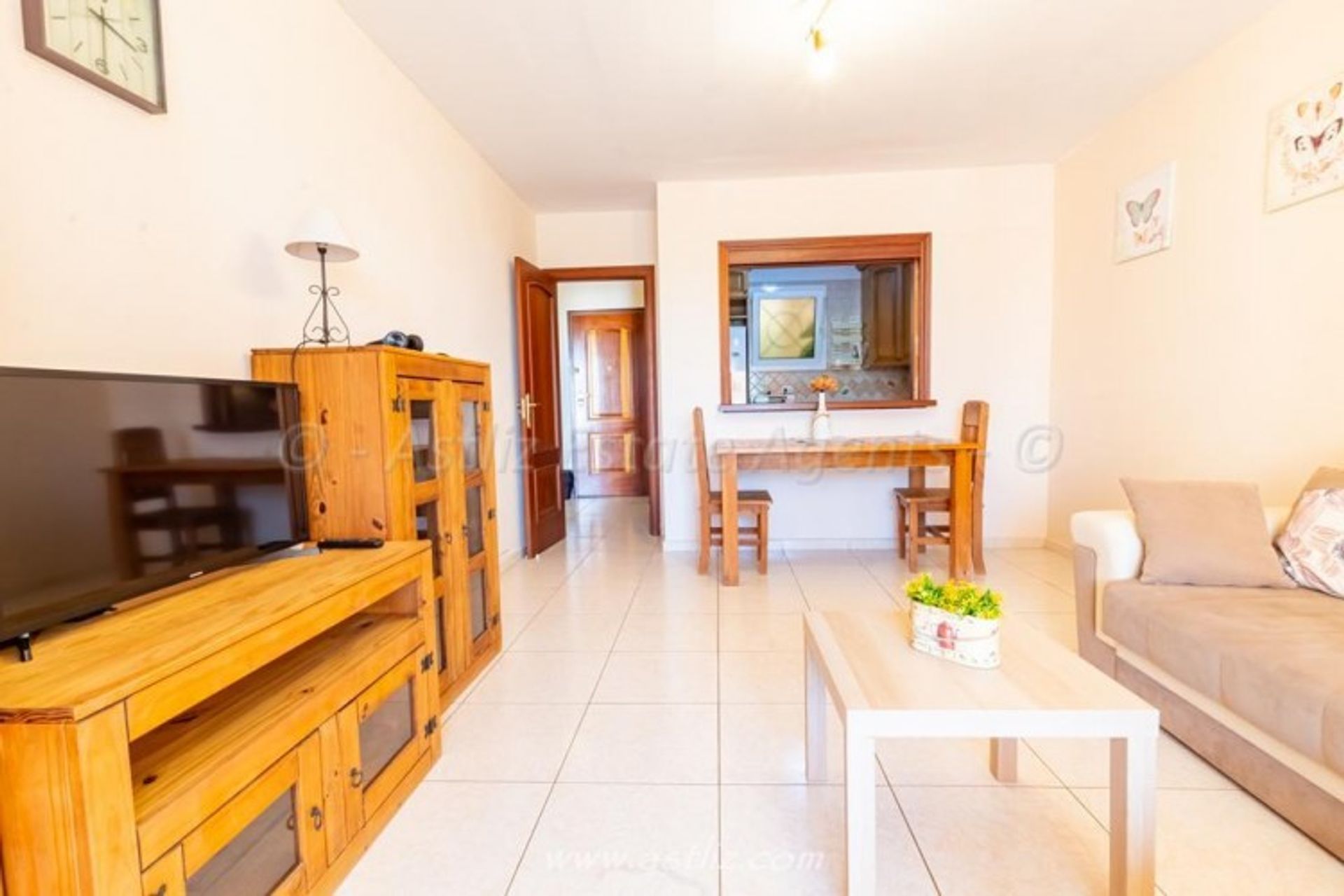 Condominium in Los Cristianos, Canarias 11541282