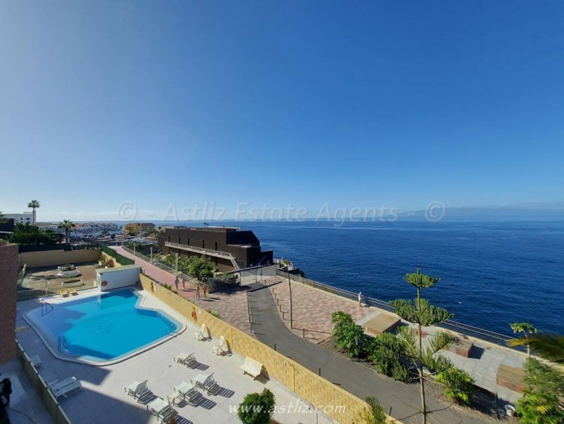 Condominio en Guía de Isora, Canarias 11541290