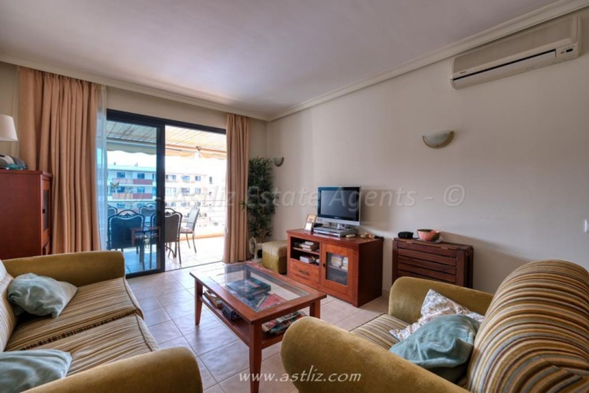 Condominium dans Santiago del Teide, Canarias 11541298