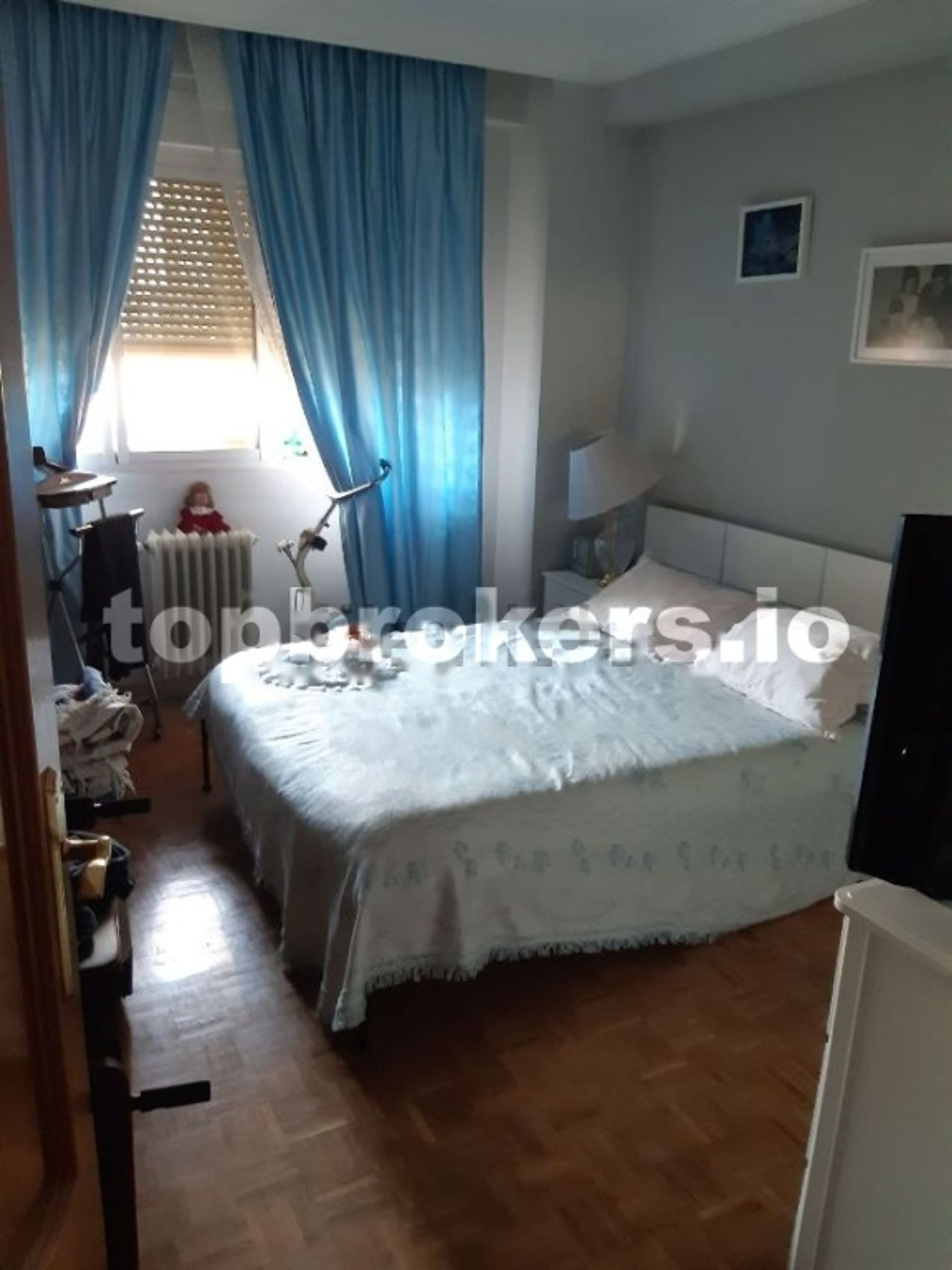 קוֹנדוֹמִינִיוֹן ב Moratalaz, Madrid 11542040