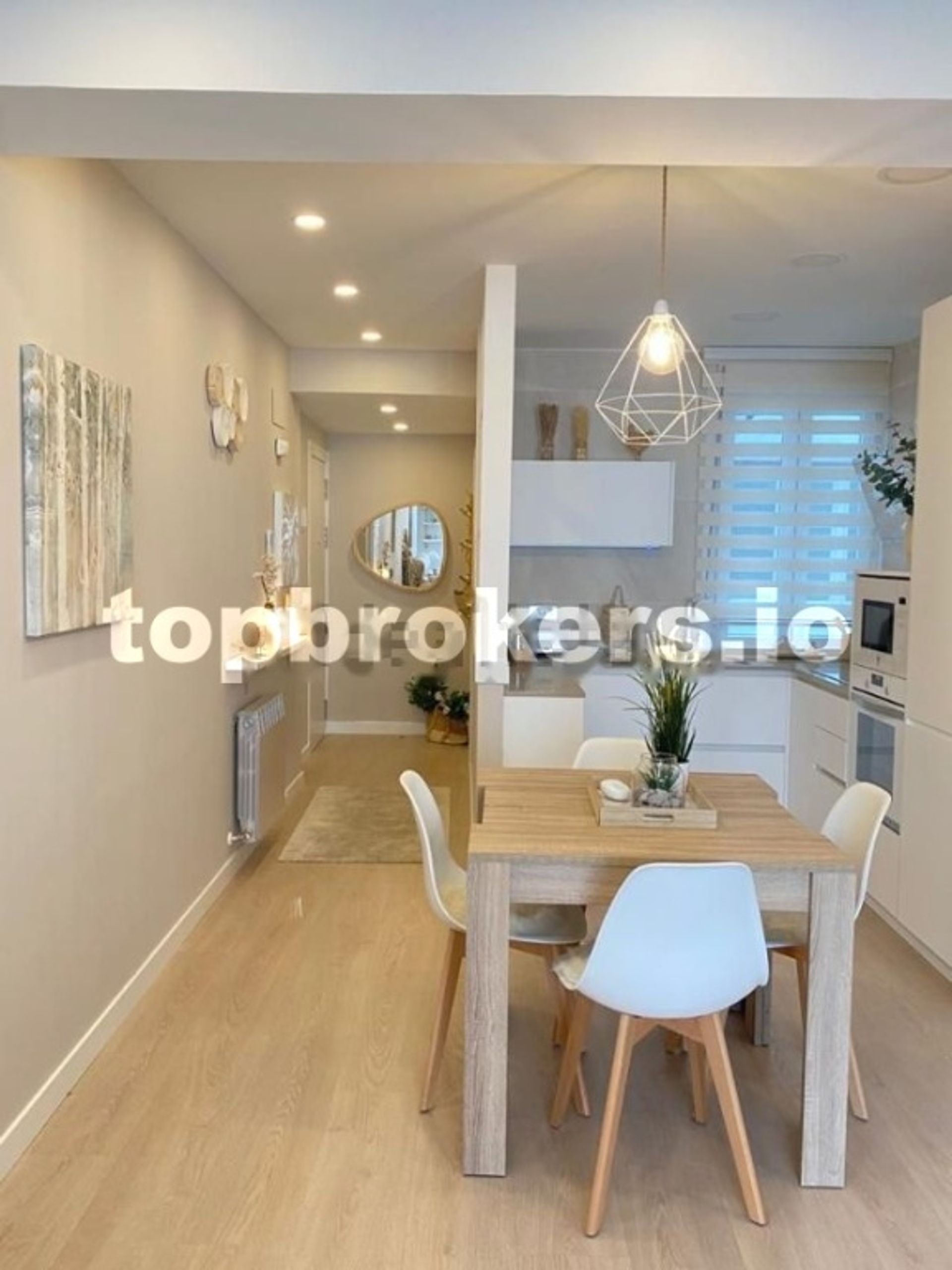 Condominium in Vitoria-Gasteiz, Basque Country 11542229