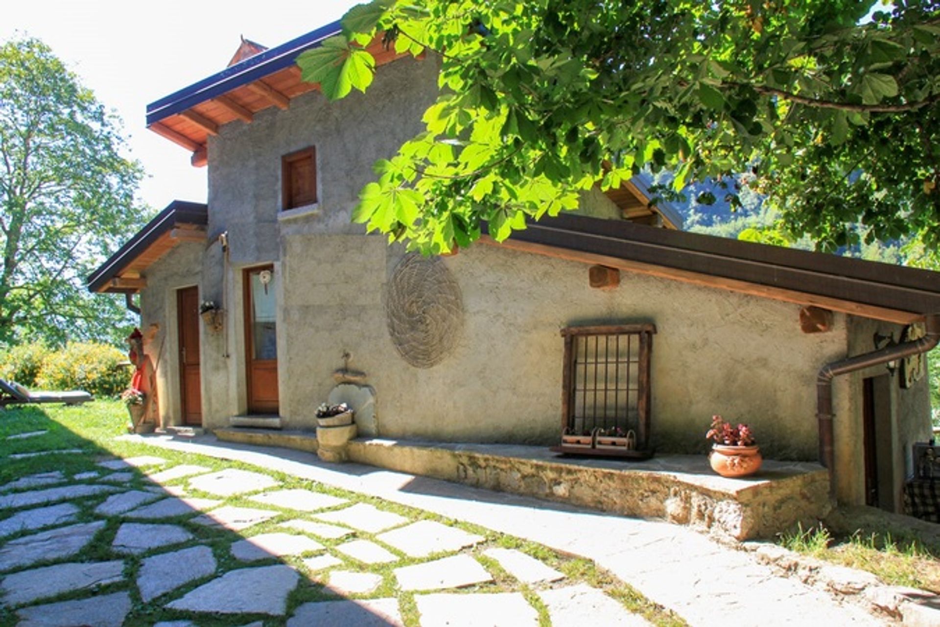 casa no Pasturo, Lombardy 11543528