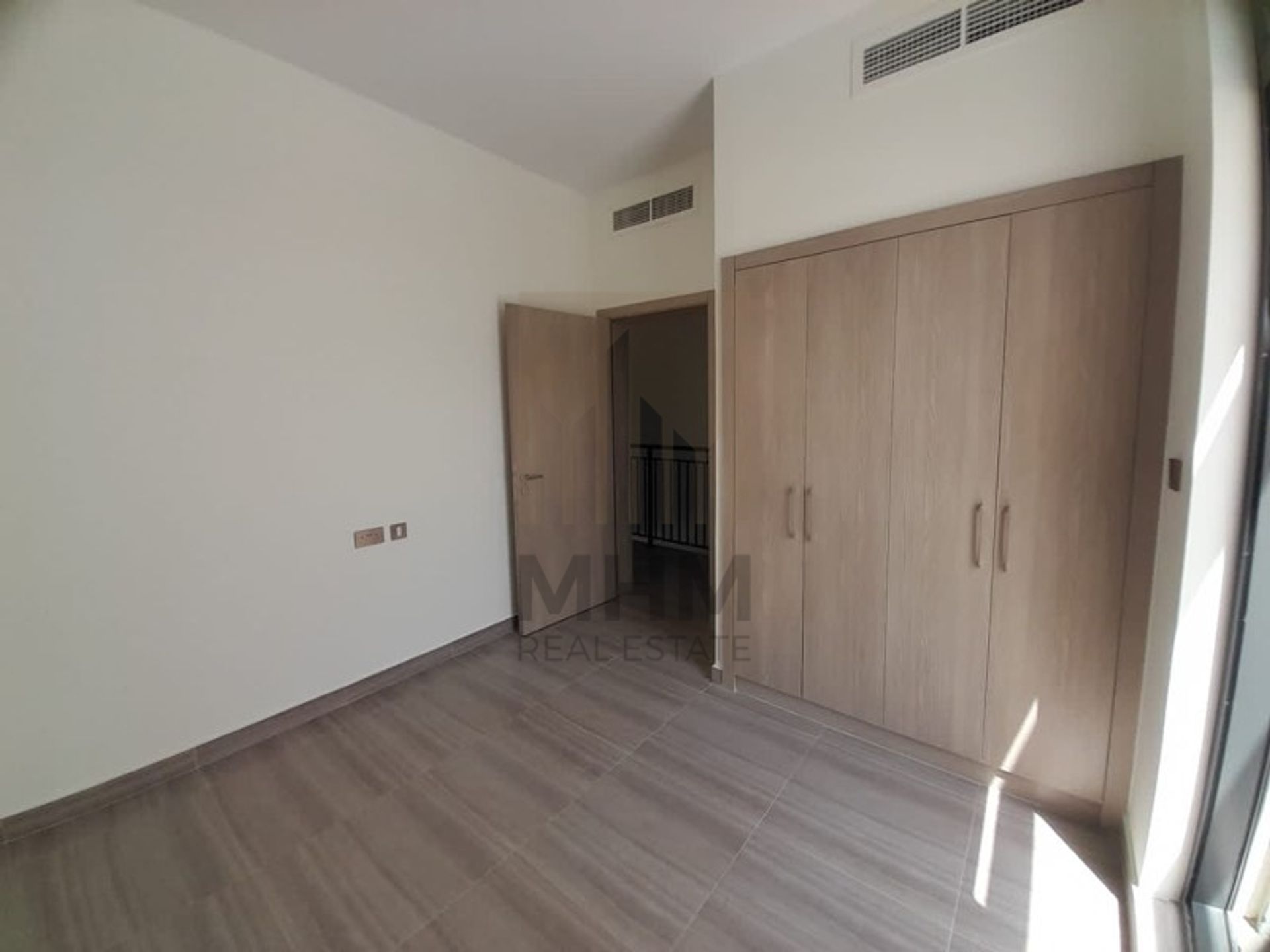 rumah dalam Dubai, Dubai 11543613