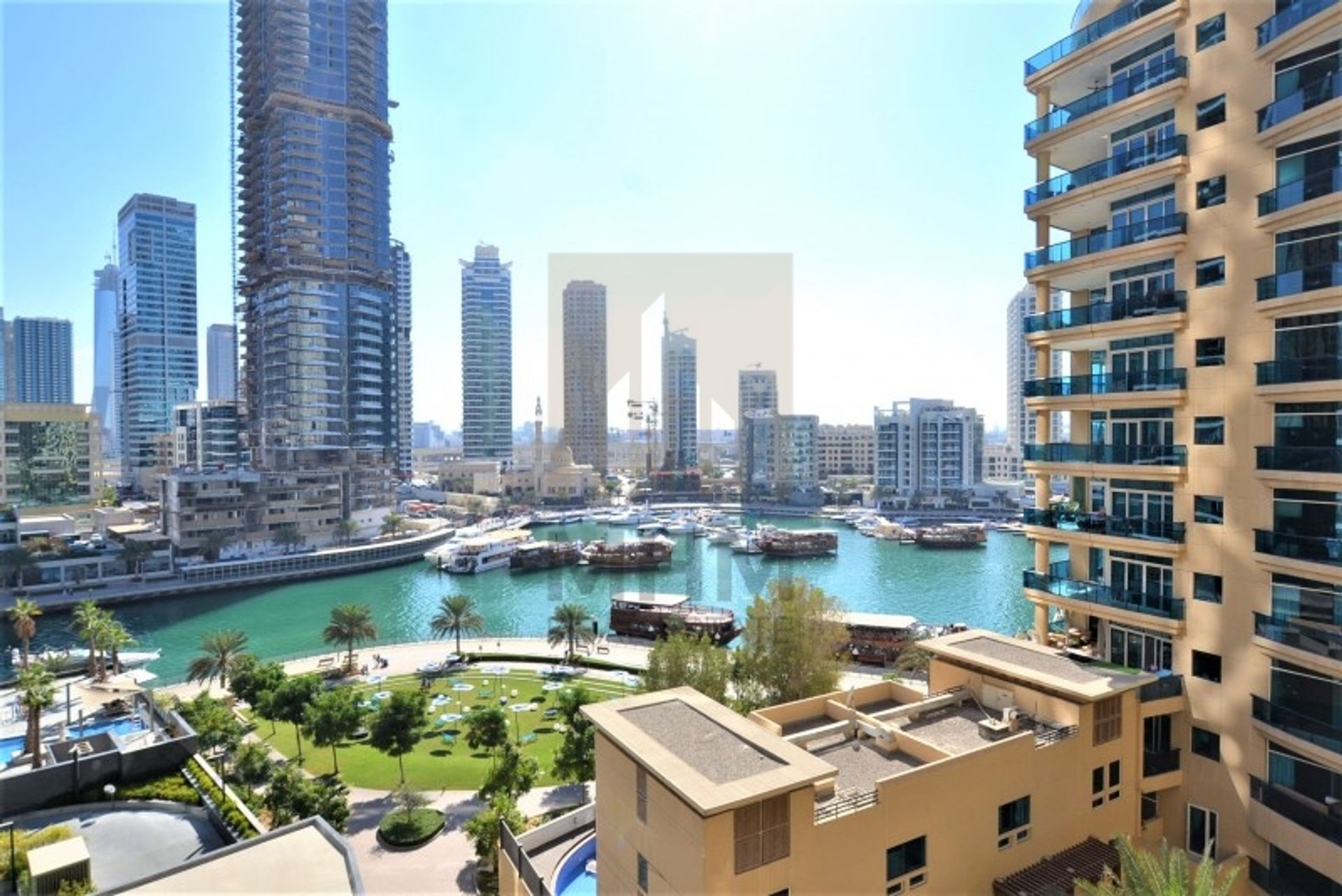 Condominium in Dubai, Dubayy 11544923