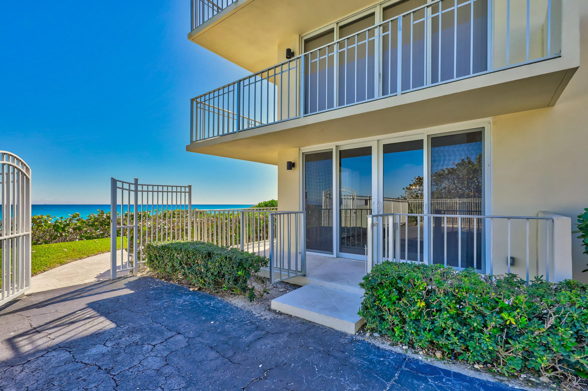 Condominium in Juno Beach, Florida 11545042