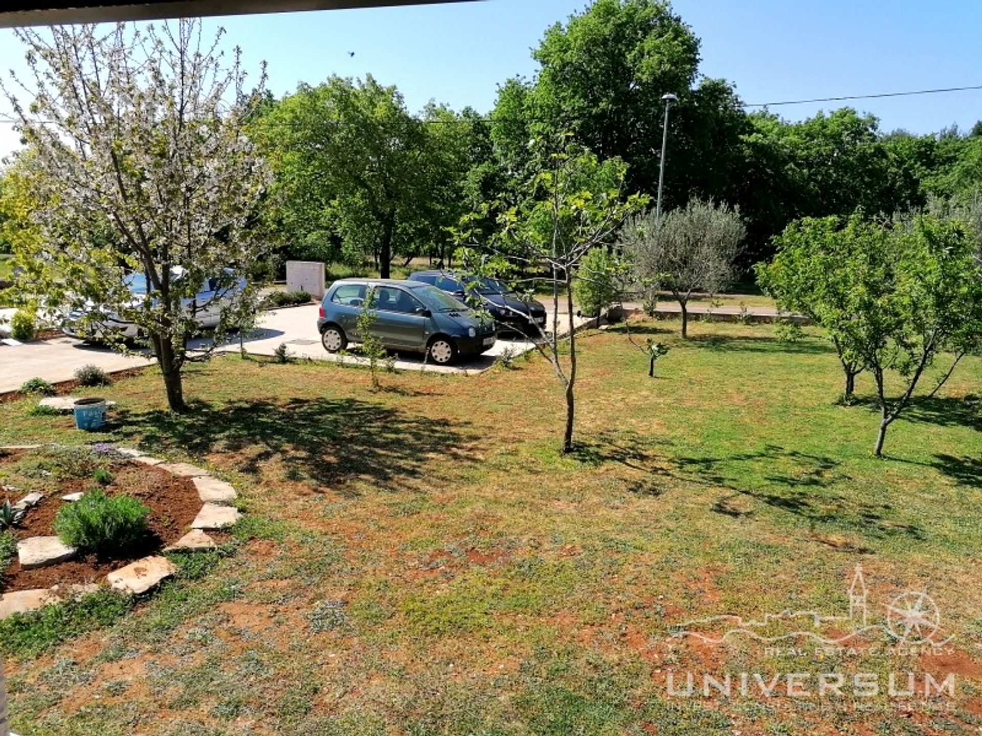 بيت في Umag, Istria County 11545084