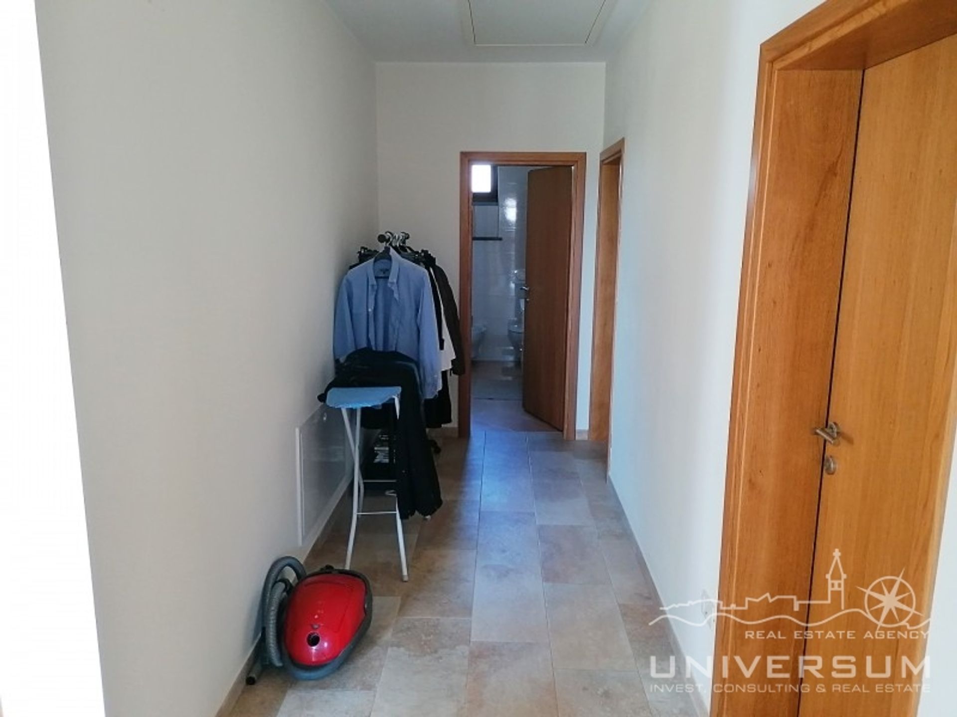 بيت في Umag, Istria County 11545084