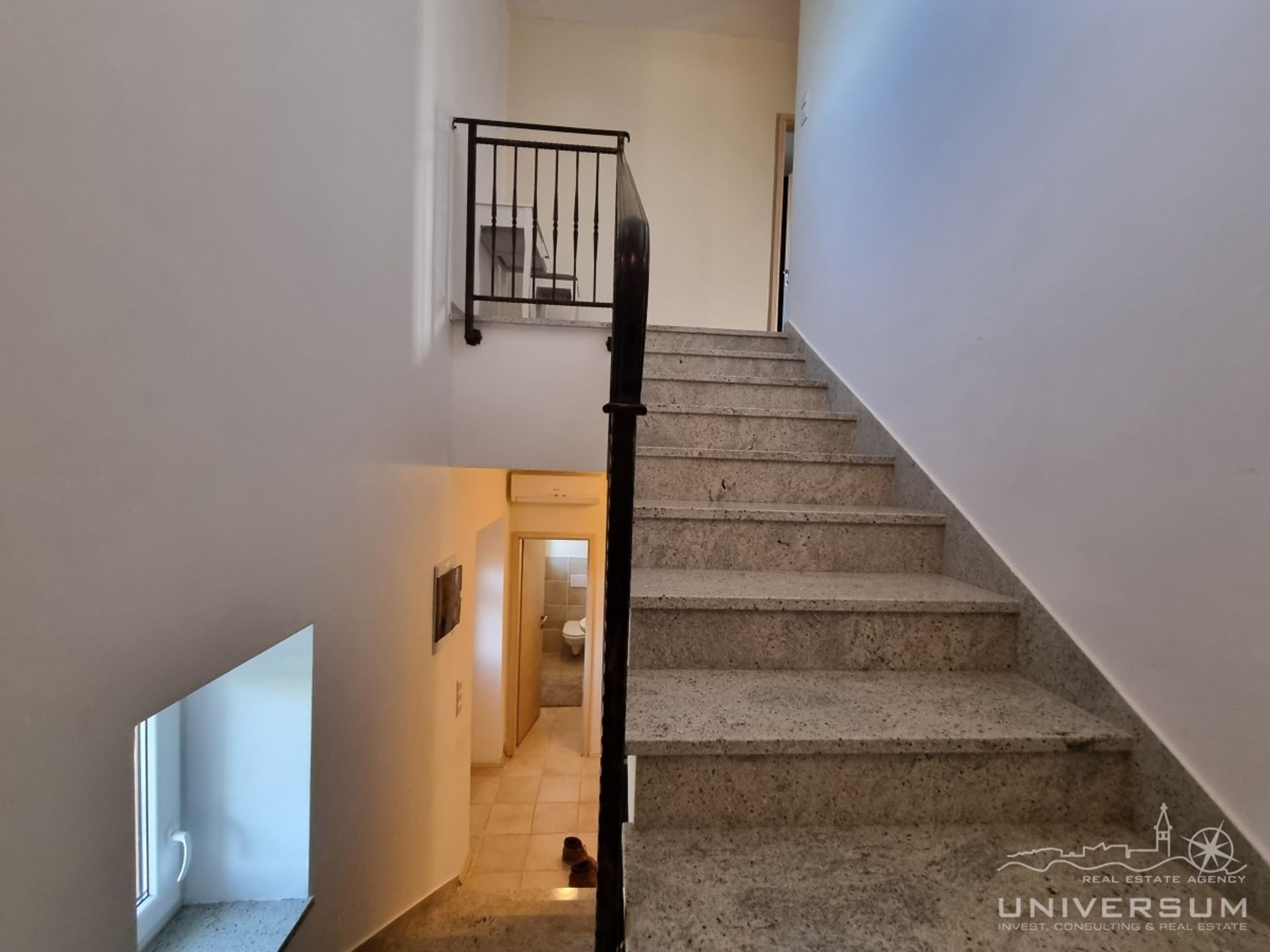 rumah dalam Umag, Istria County 11545212