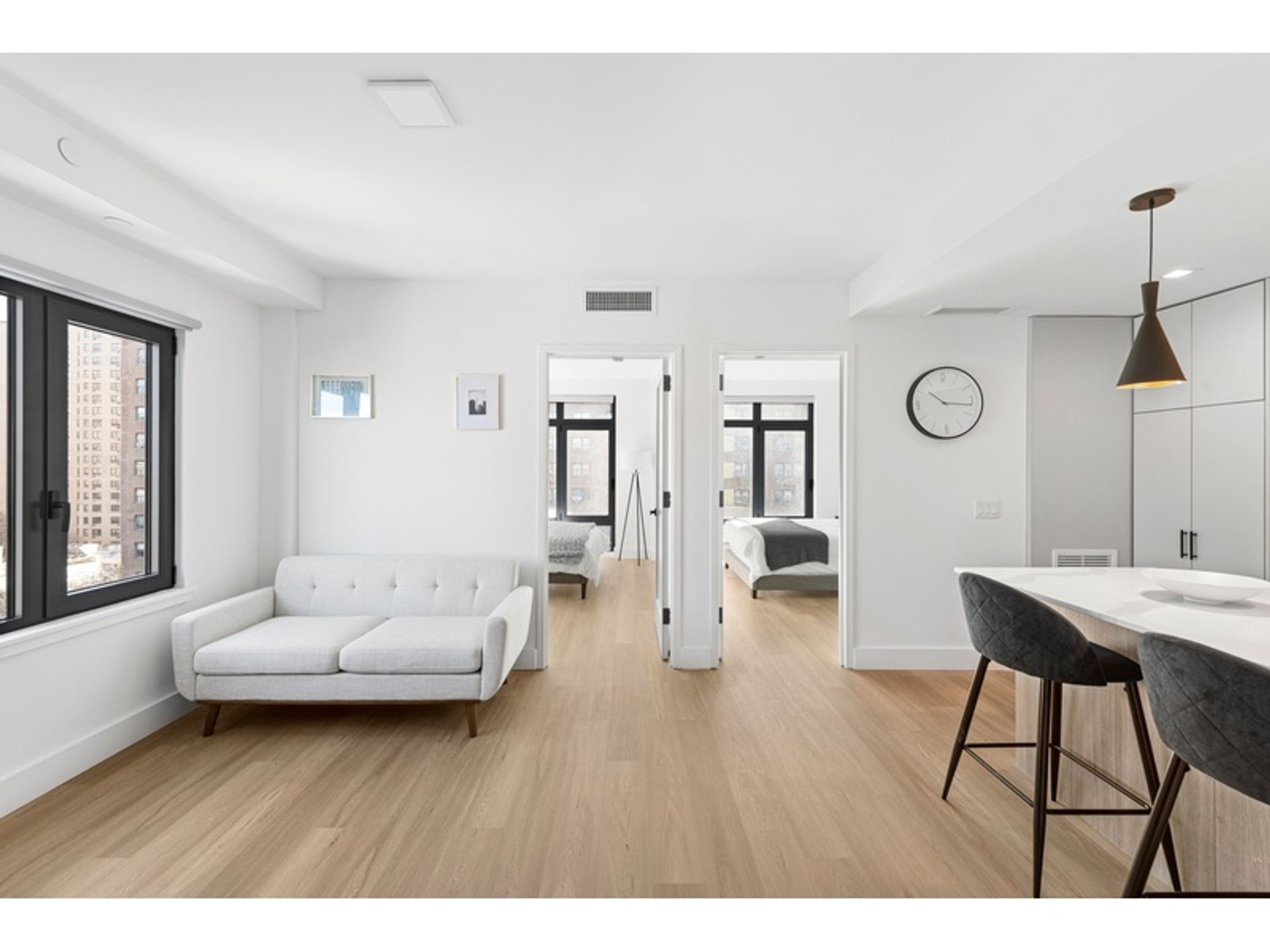 Condominium in New York, New York 11545402