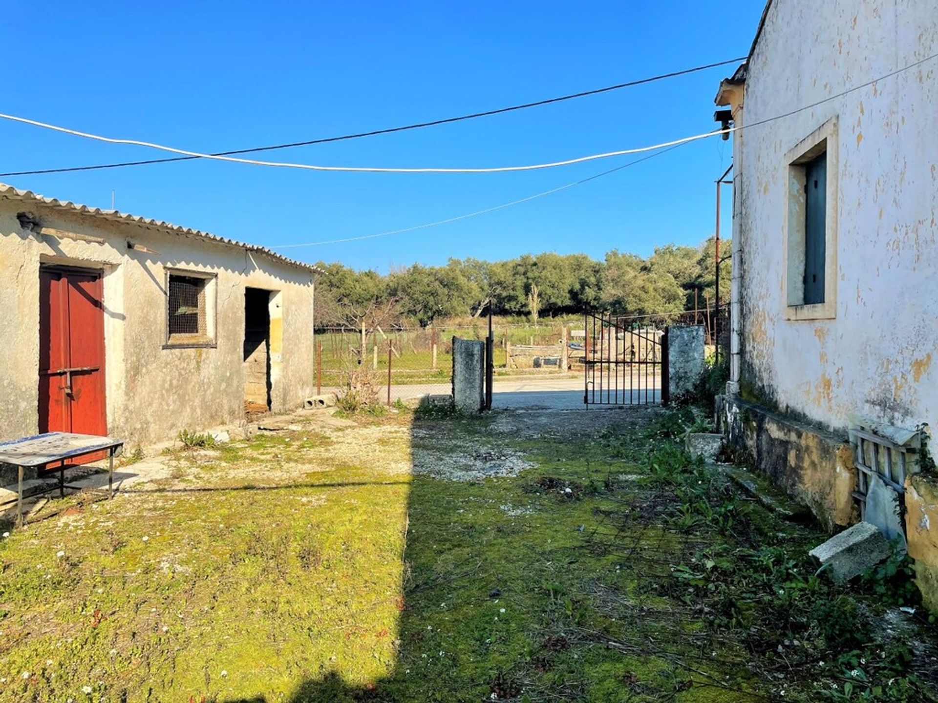 House in Loutses,  11545451