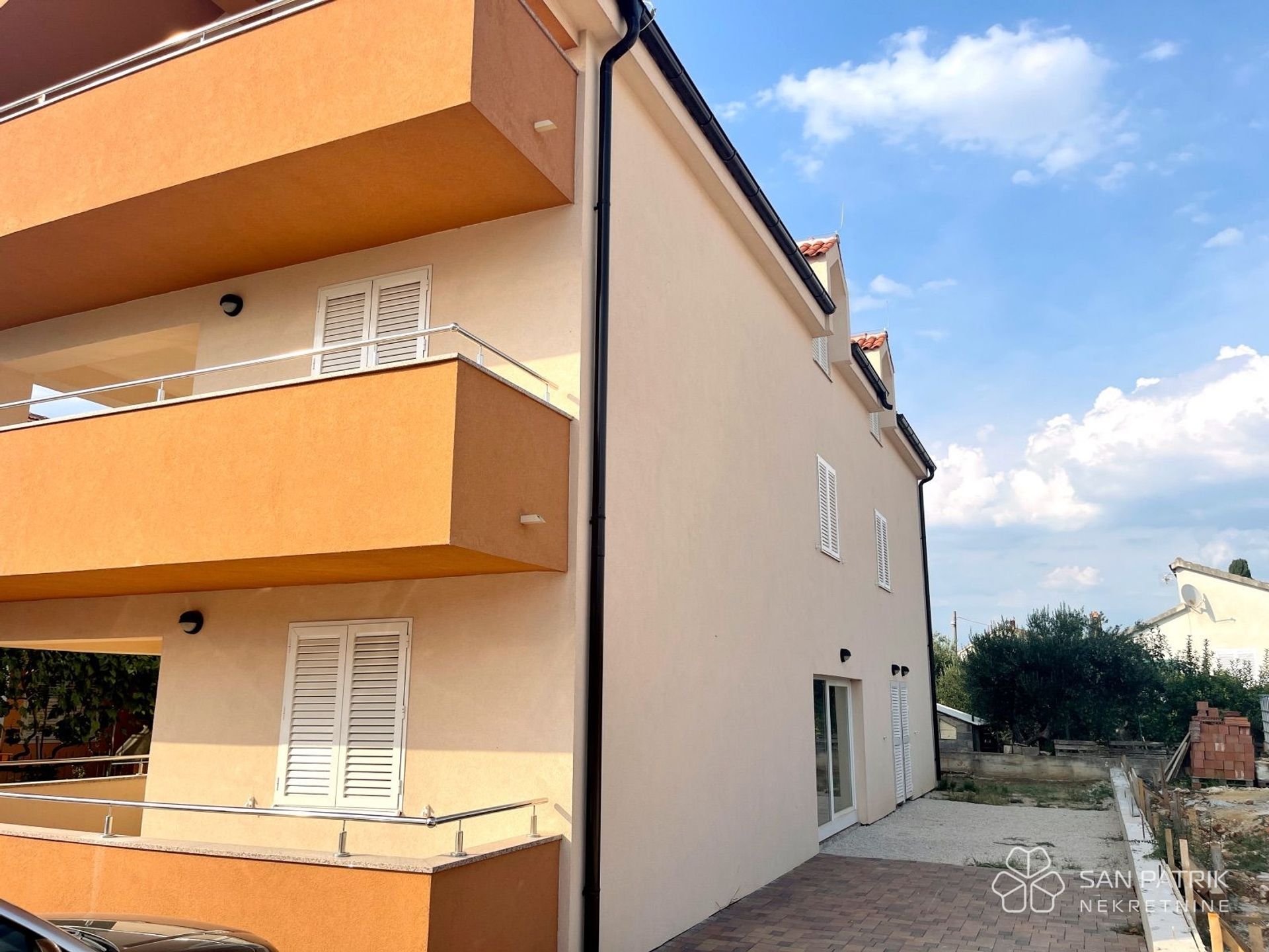 Condominium dans Biograd na Moru, Zadarska županija 11546757