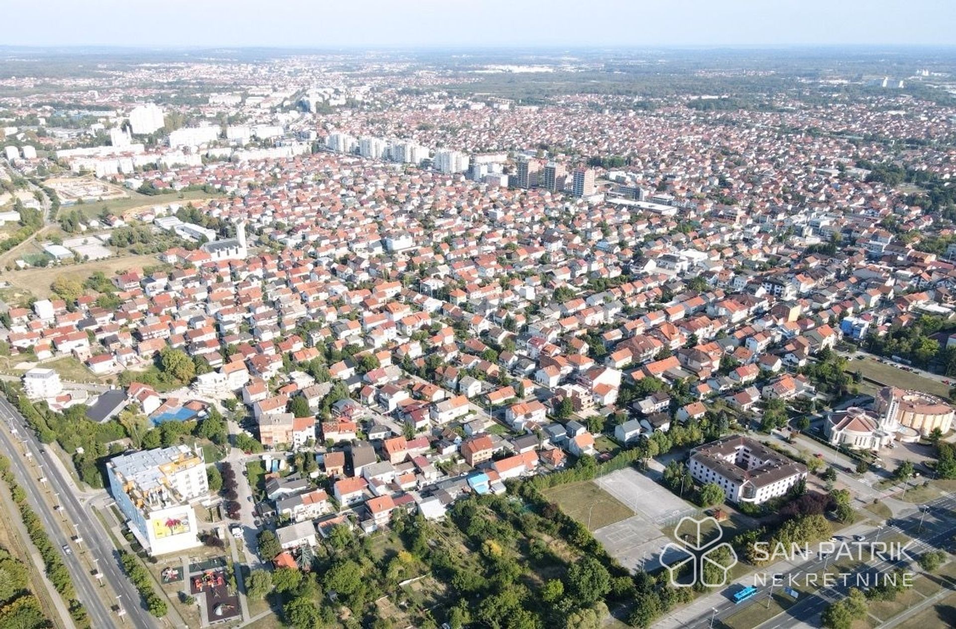 Land i Vukomerec, Zagreb, Grad 11546779