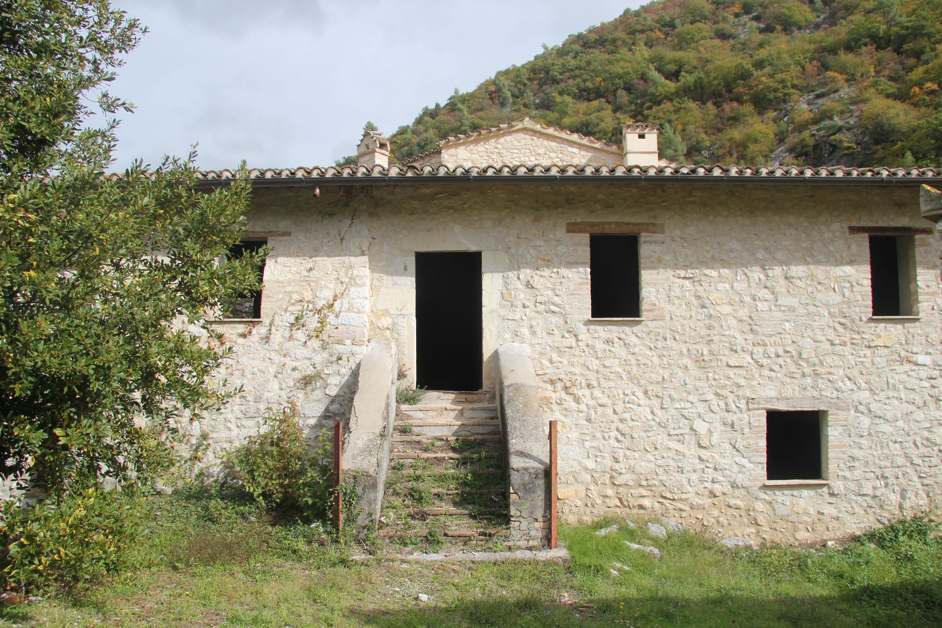 σπίτι σε Campello sul Clitunno, Umbria 11546925