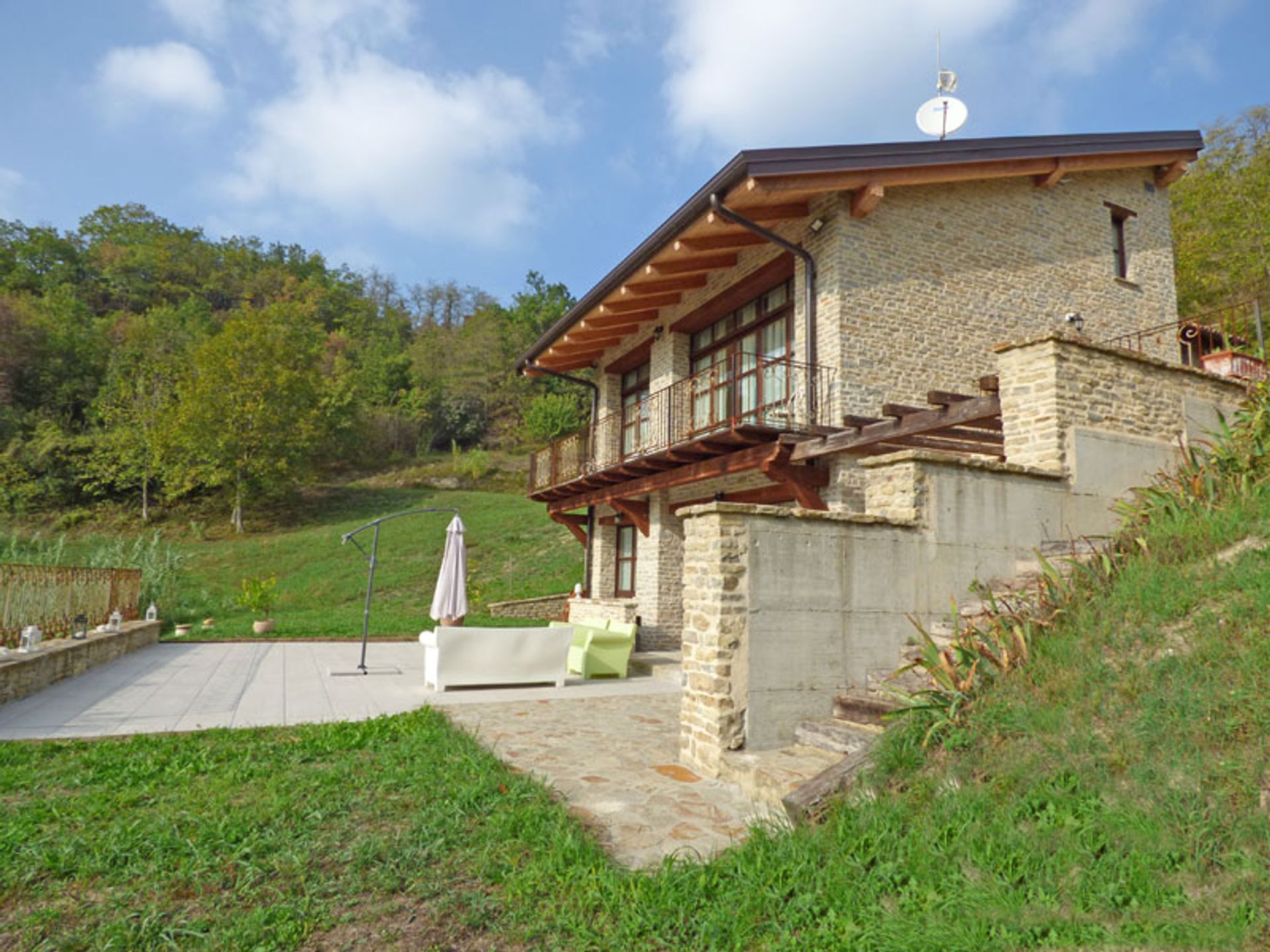 casa no Montelupo Albese, Piemonte 11546947