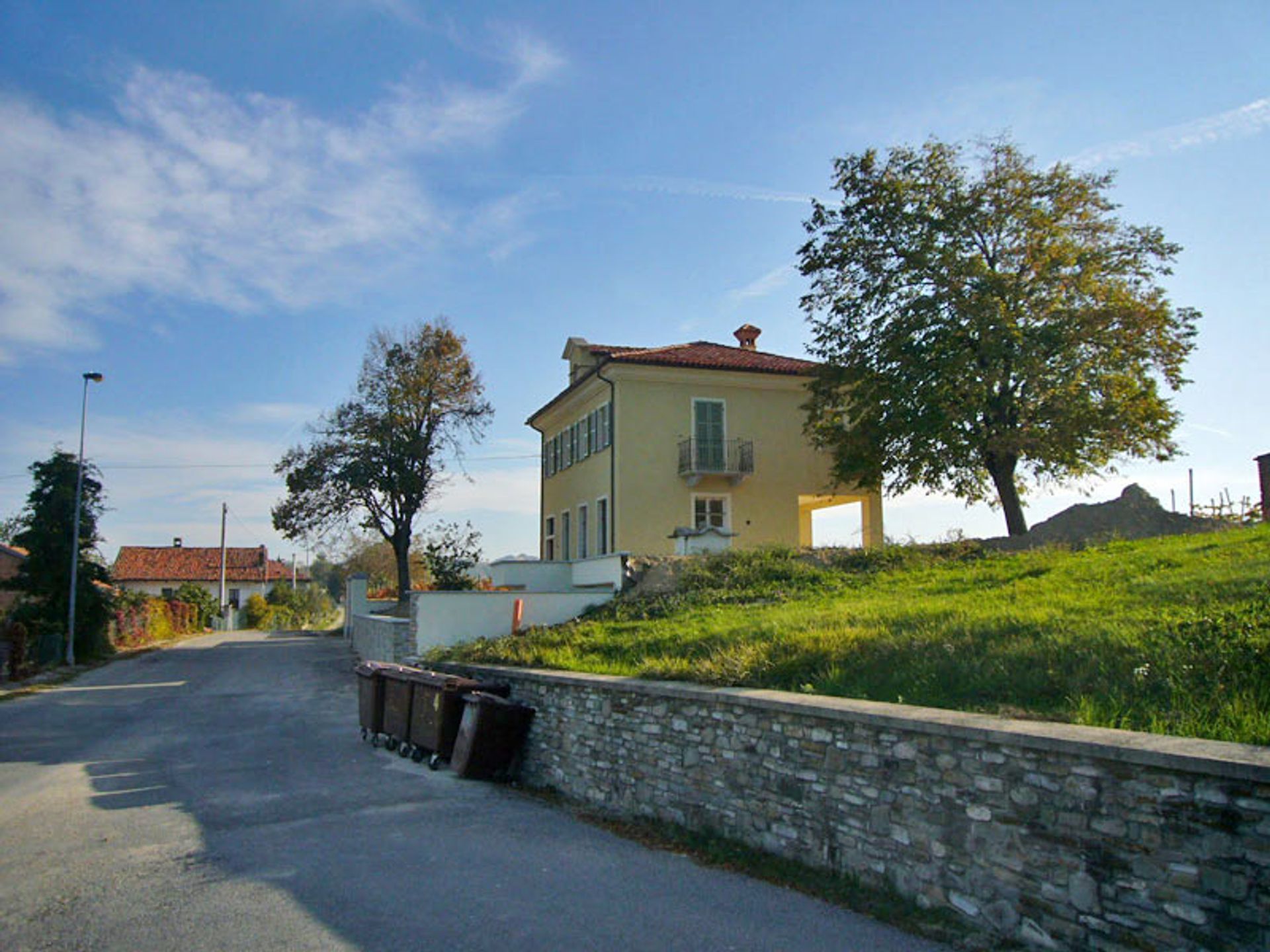 rumah dalam Dogliani, Piedmont 11546958