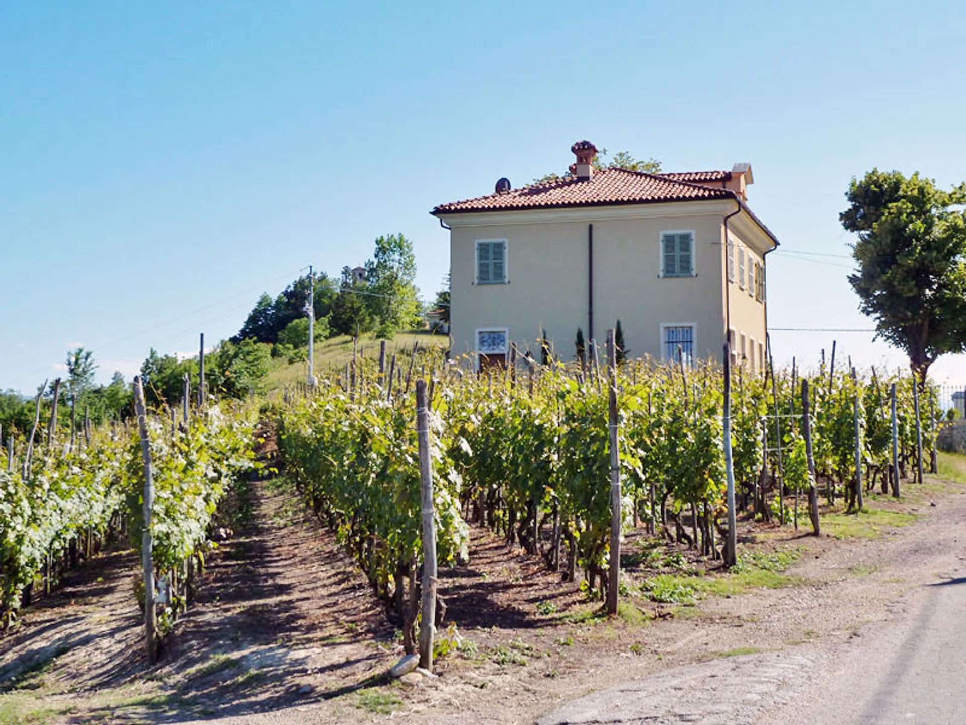 Rumah di Dogliani, Piemonte 11546959