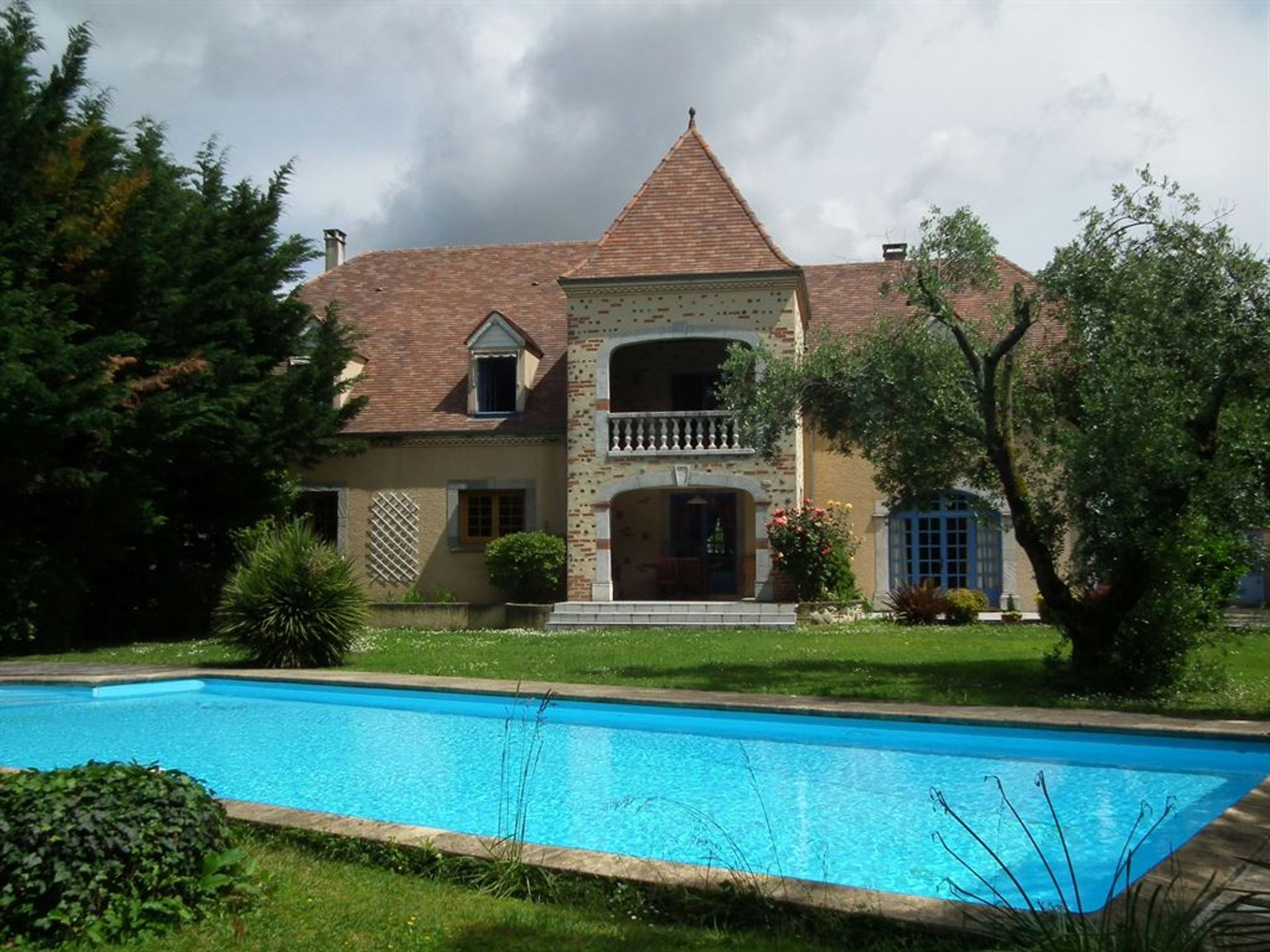 casa en Pau, Nouvelle-Aquitaine 11548261