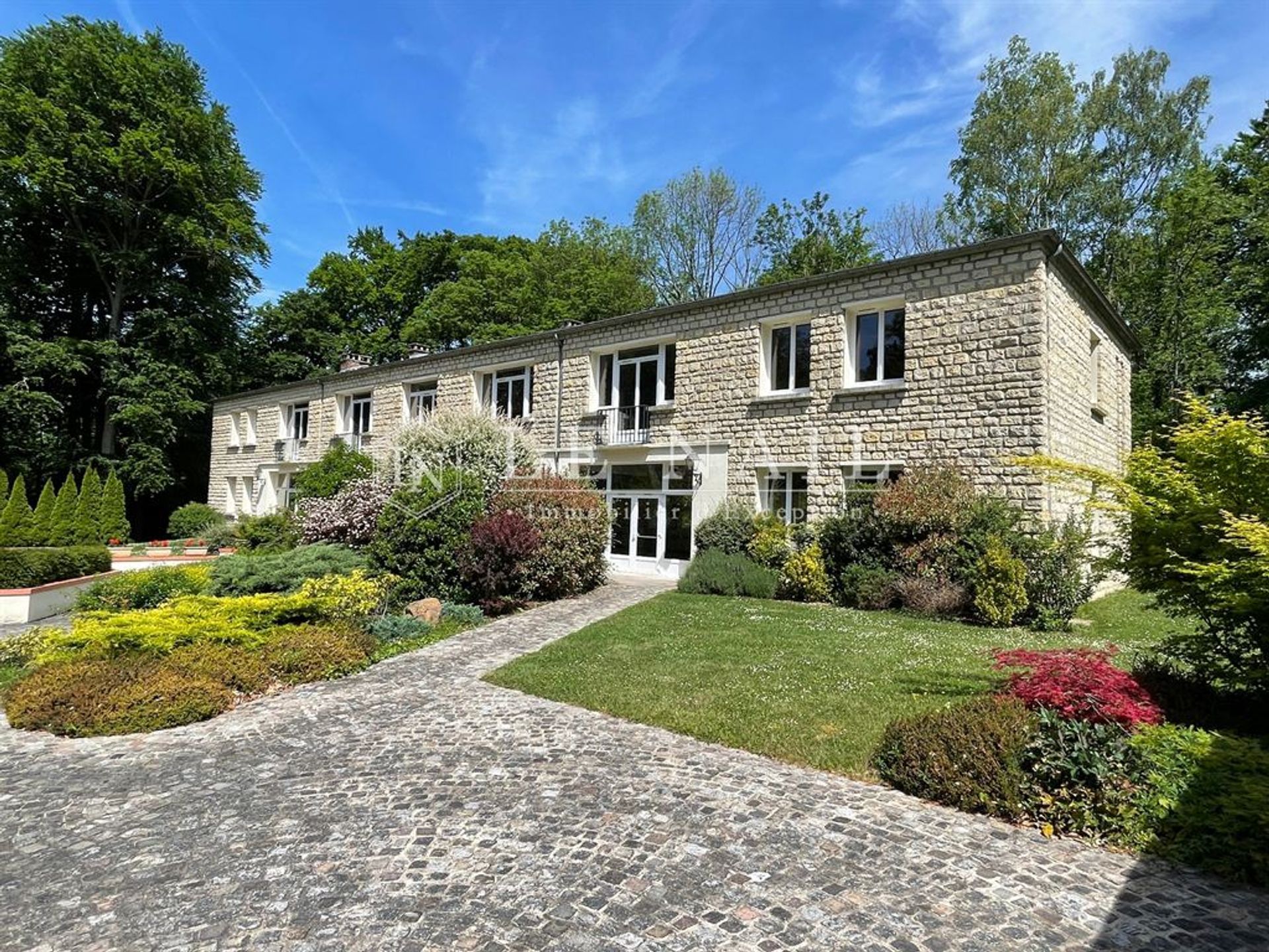 casa no Meaux, Île-de-France 11548980