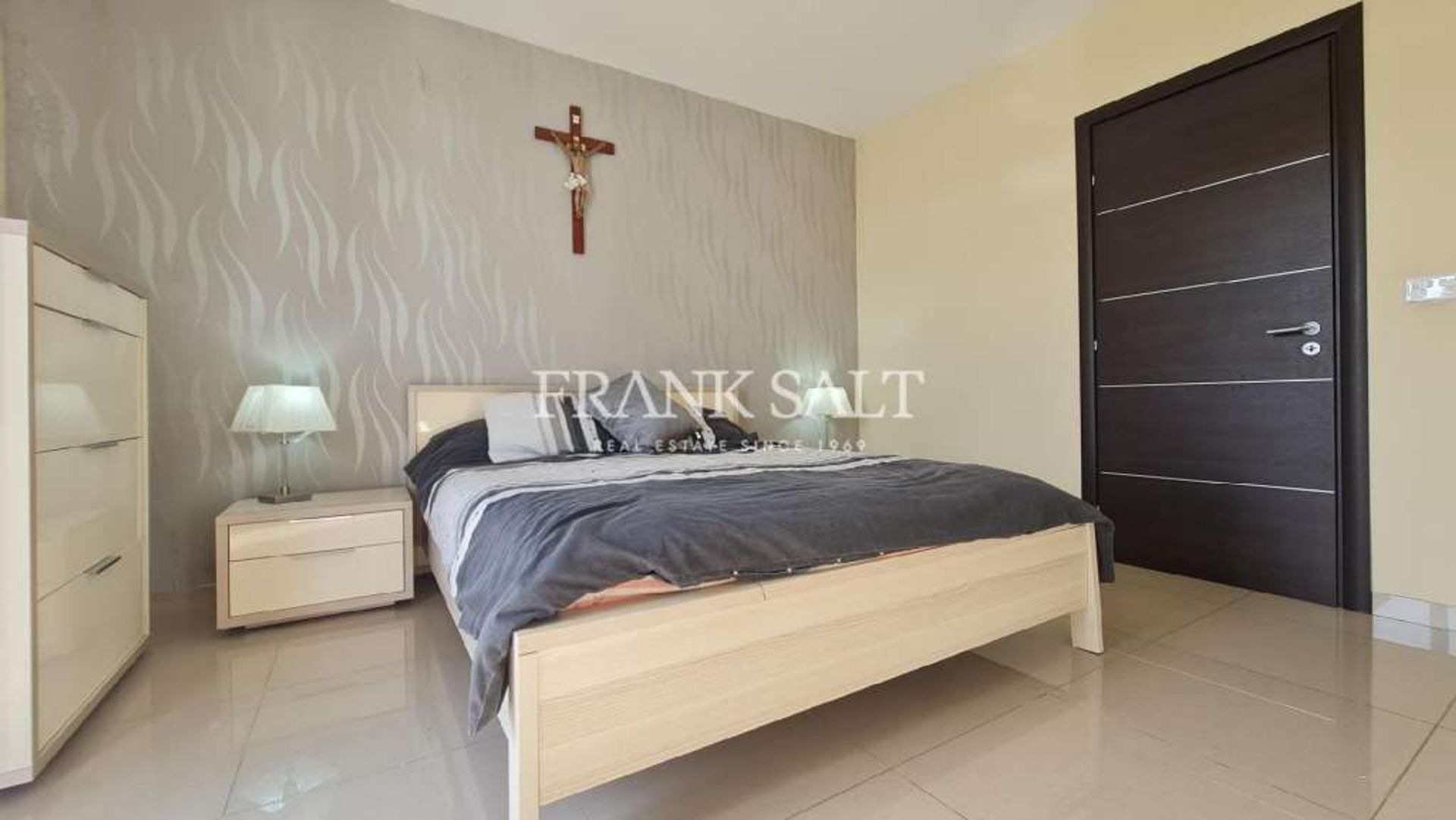 Condominio en Mosta,  11549034