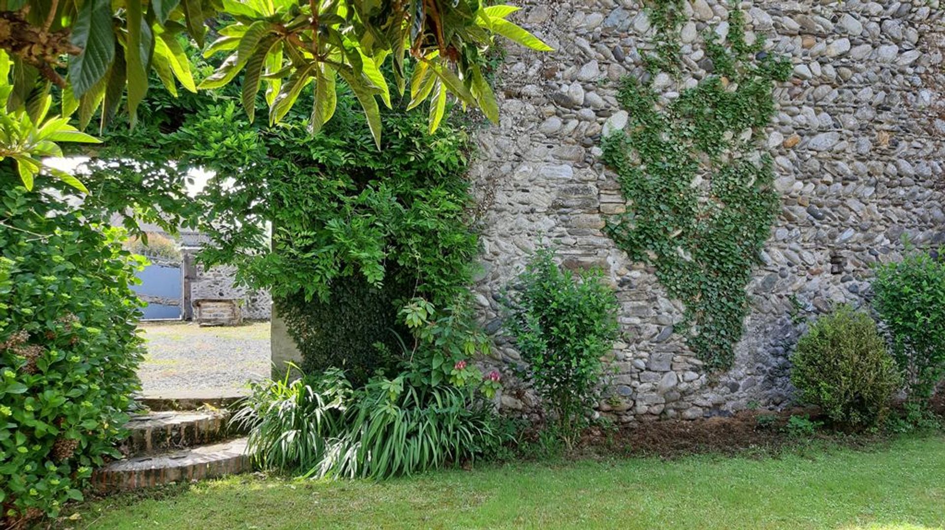 Hus i Oloron-Sainte-Marie, Nouvelle-Aquitaine 11549243