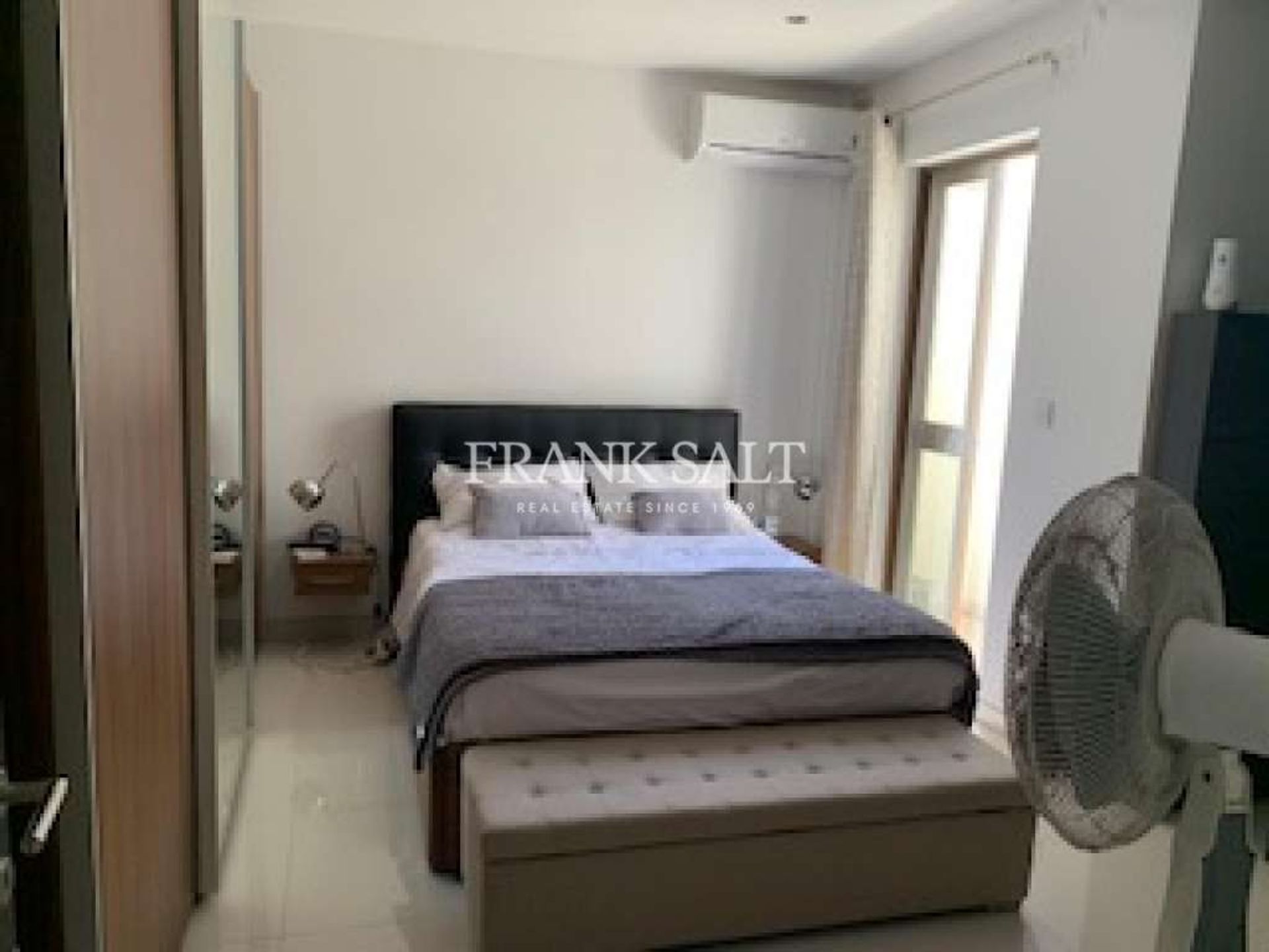 Condominium in Attard,  11549263