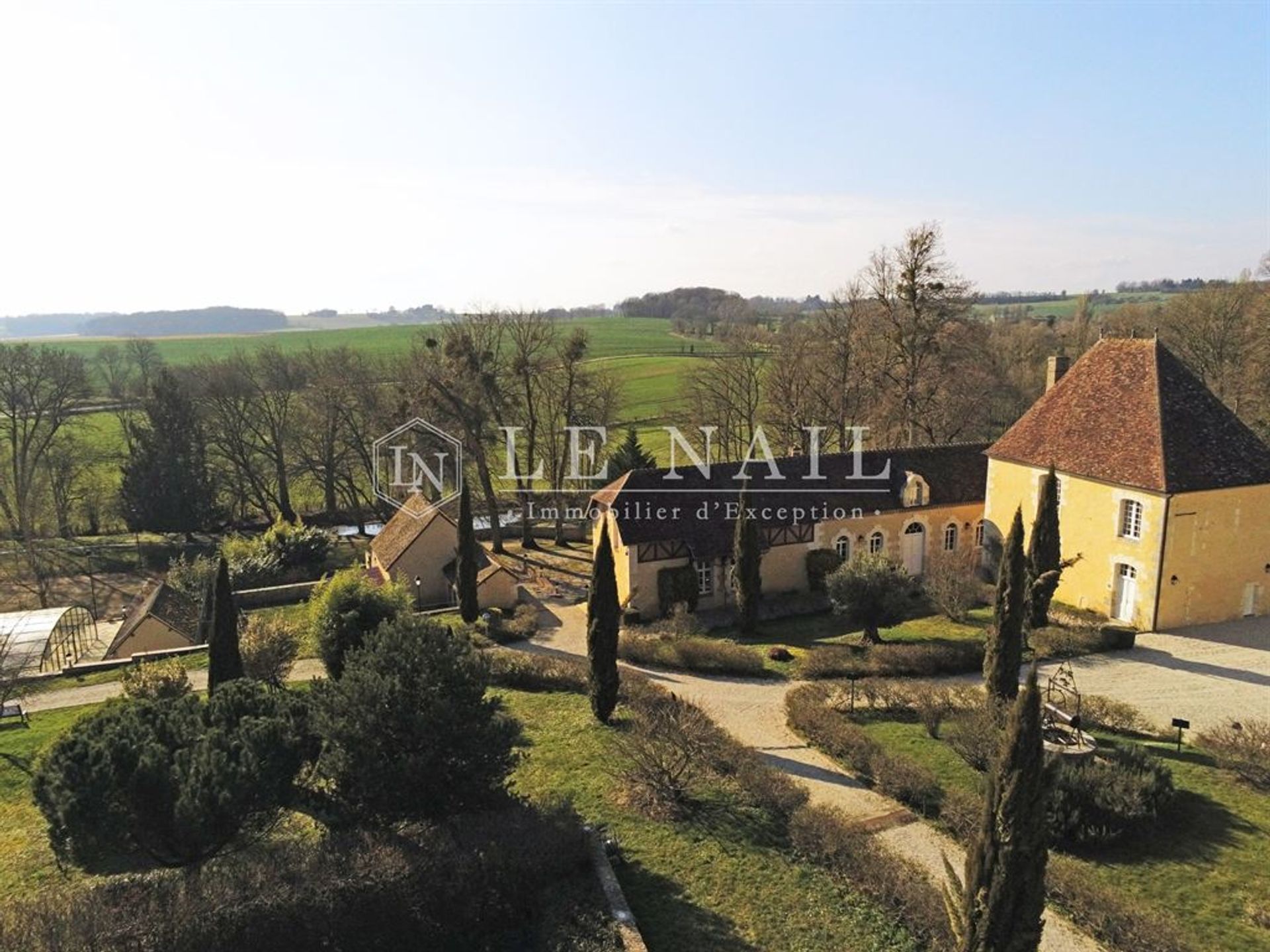 Rumah di Bellême, Normandy 11549347