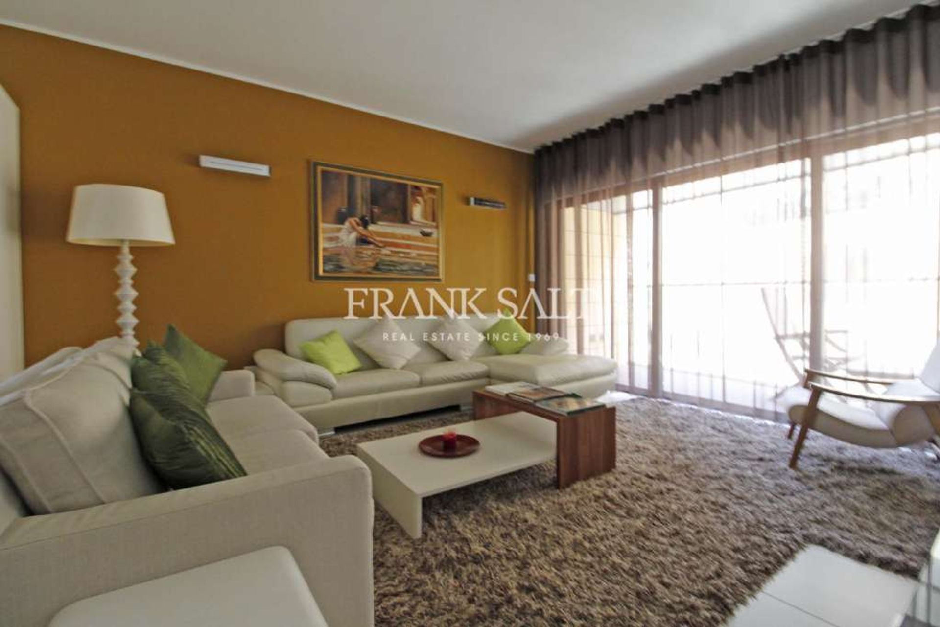 Condominium in San Giljan, San Giljan 11549368