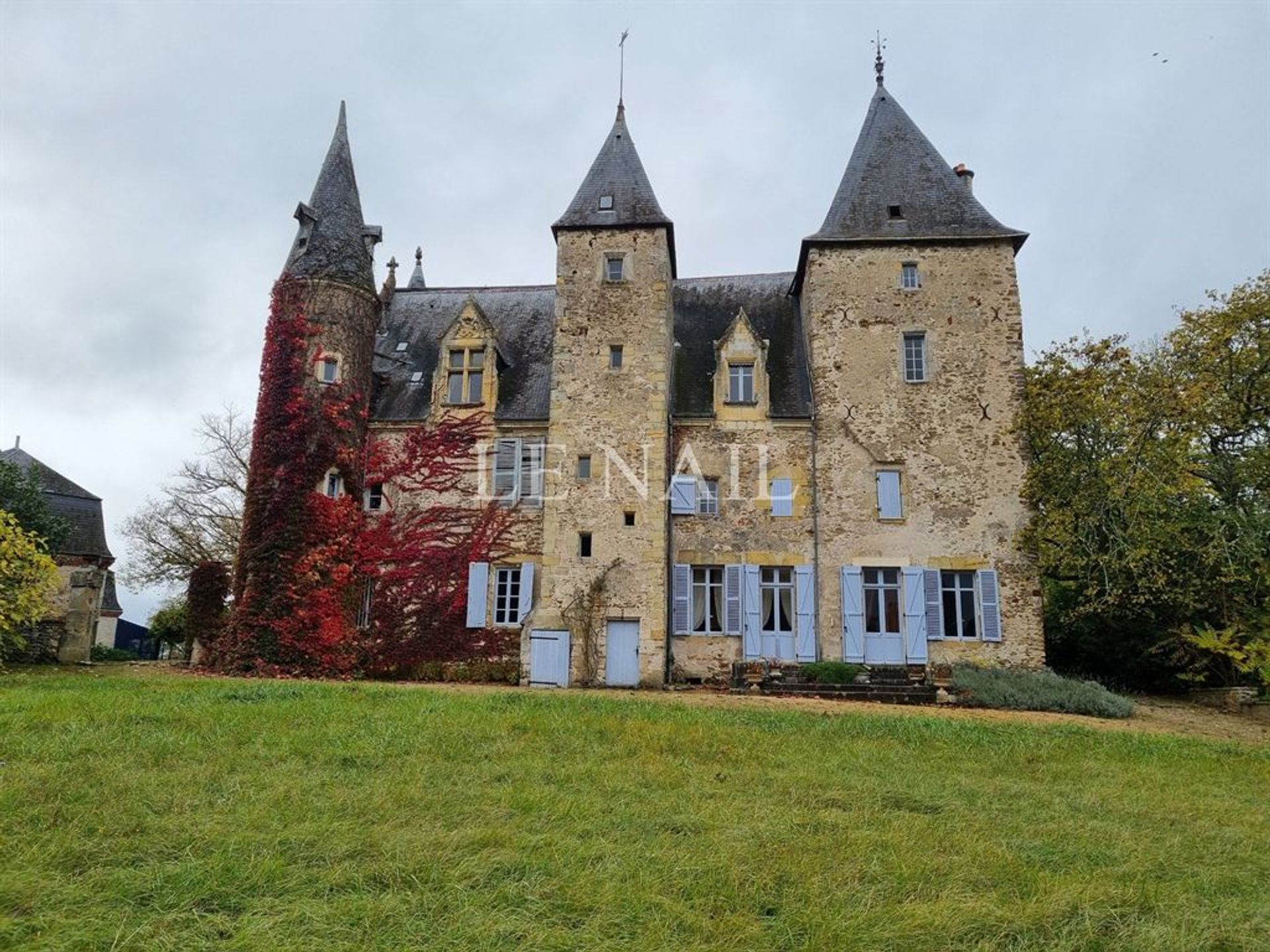 rumah dalam Vierzon, Centre-Val de Loire 11549446