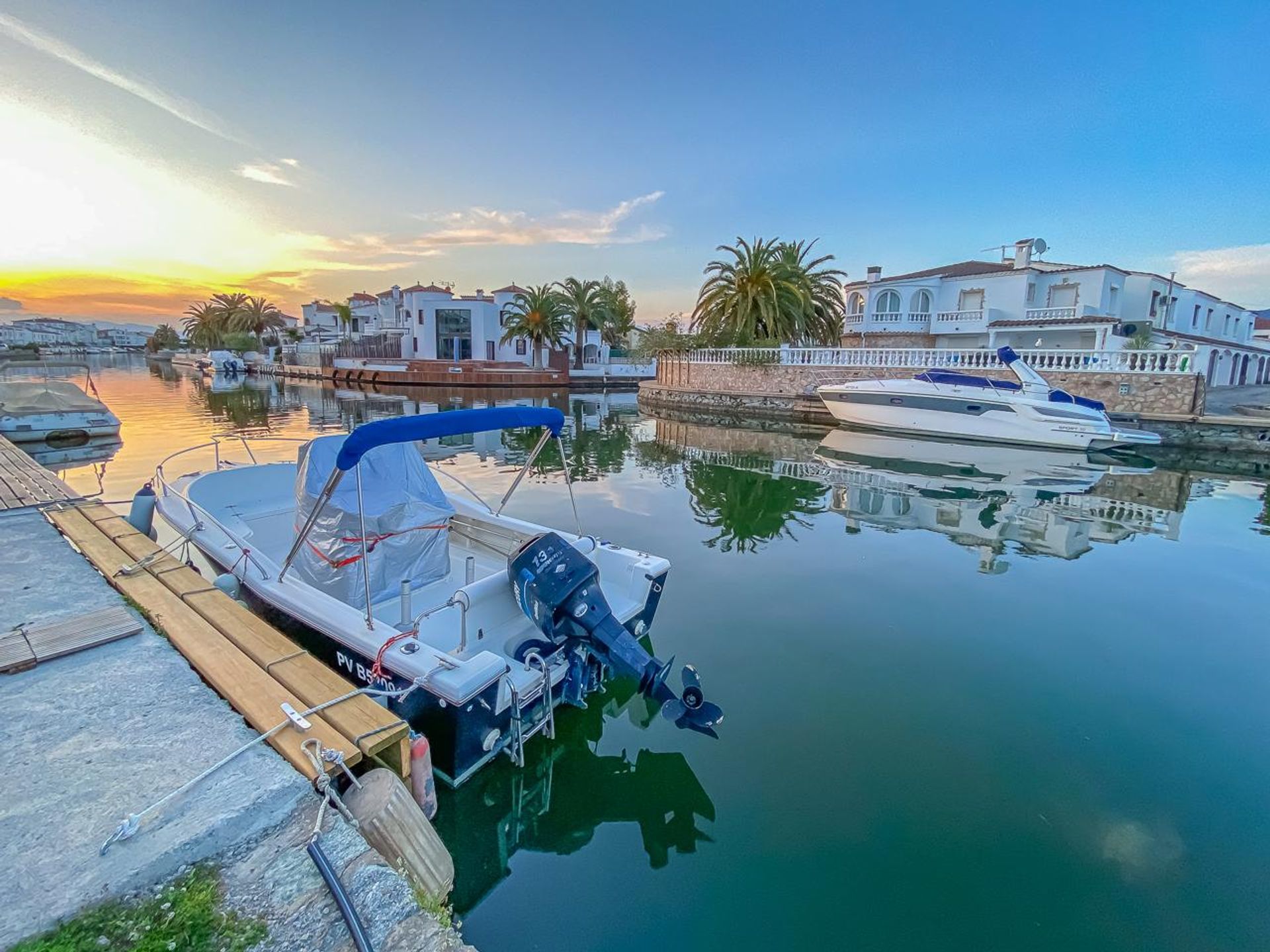 Condominium in Empuriabrava, Catalonia 11549447