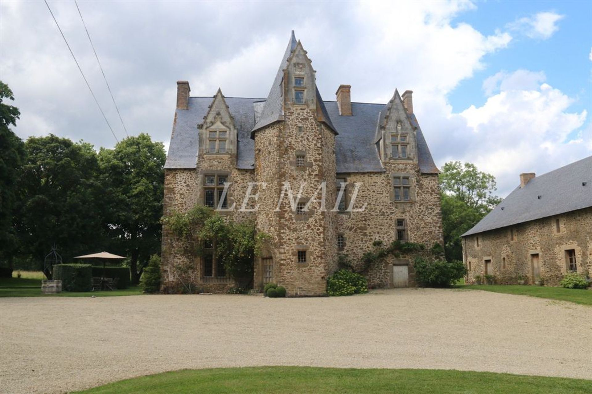 σπίτι σε Laval, Pays de la Loire 11549563