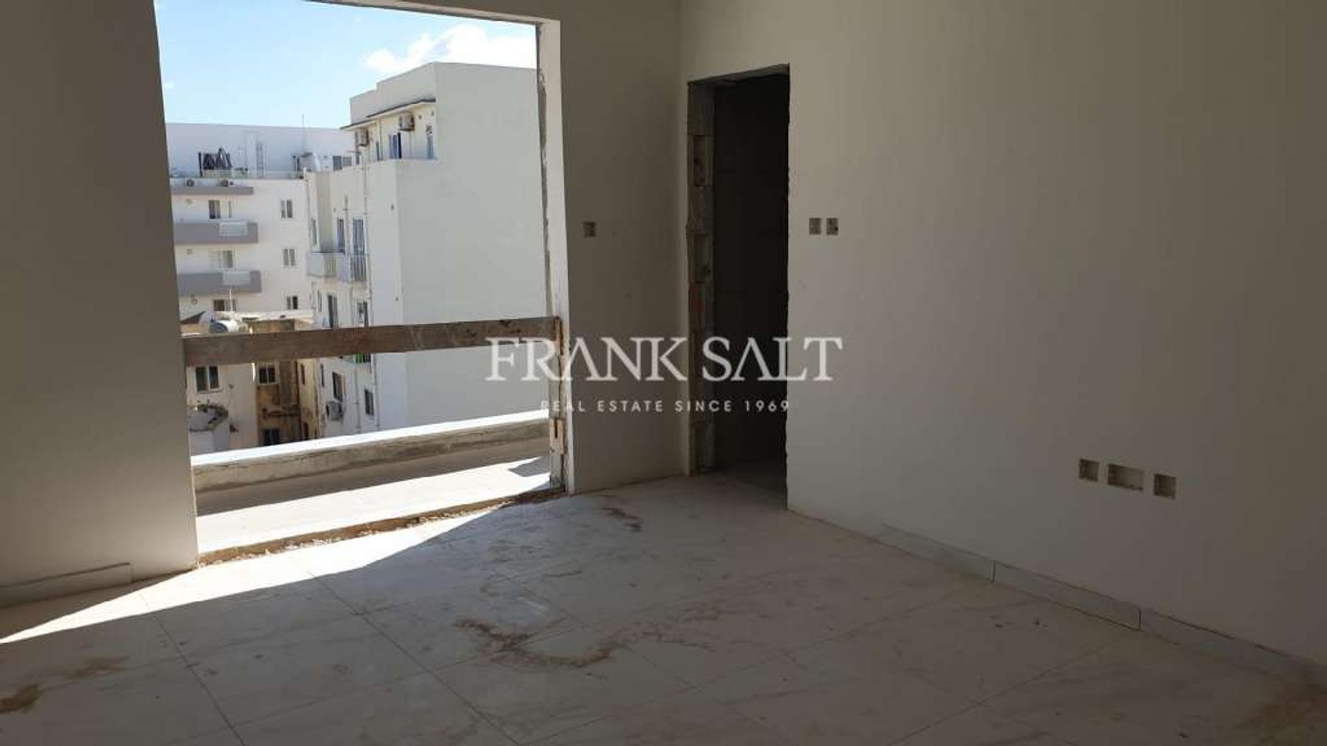 Condominio en San Gwann, San Gwann 11550431