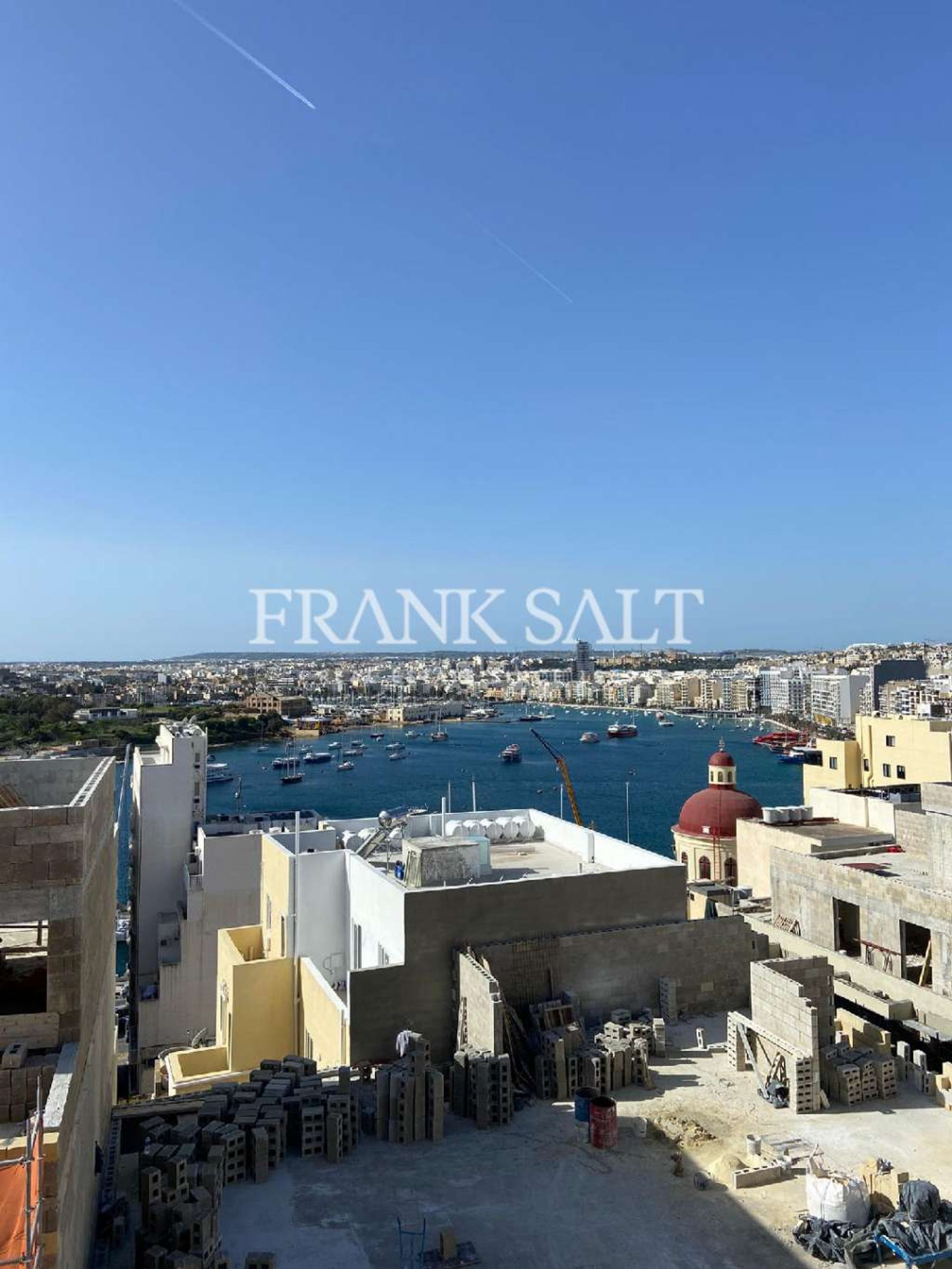 Condominium in Sliema,  11550723