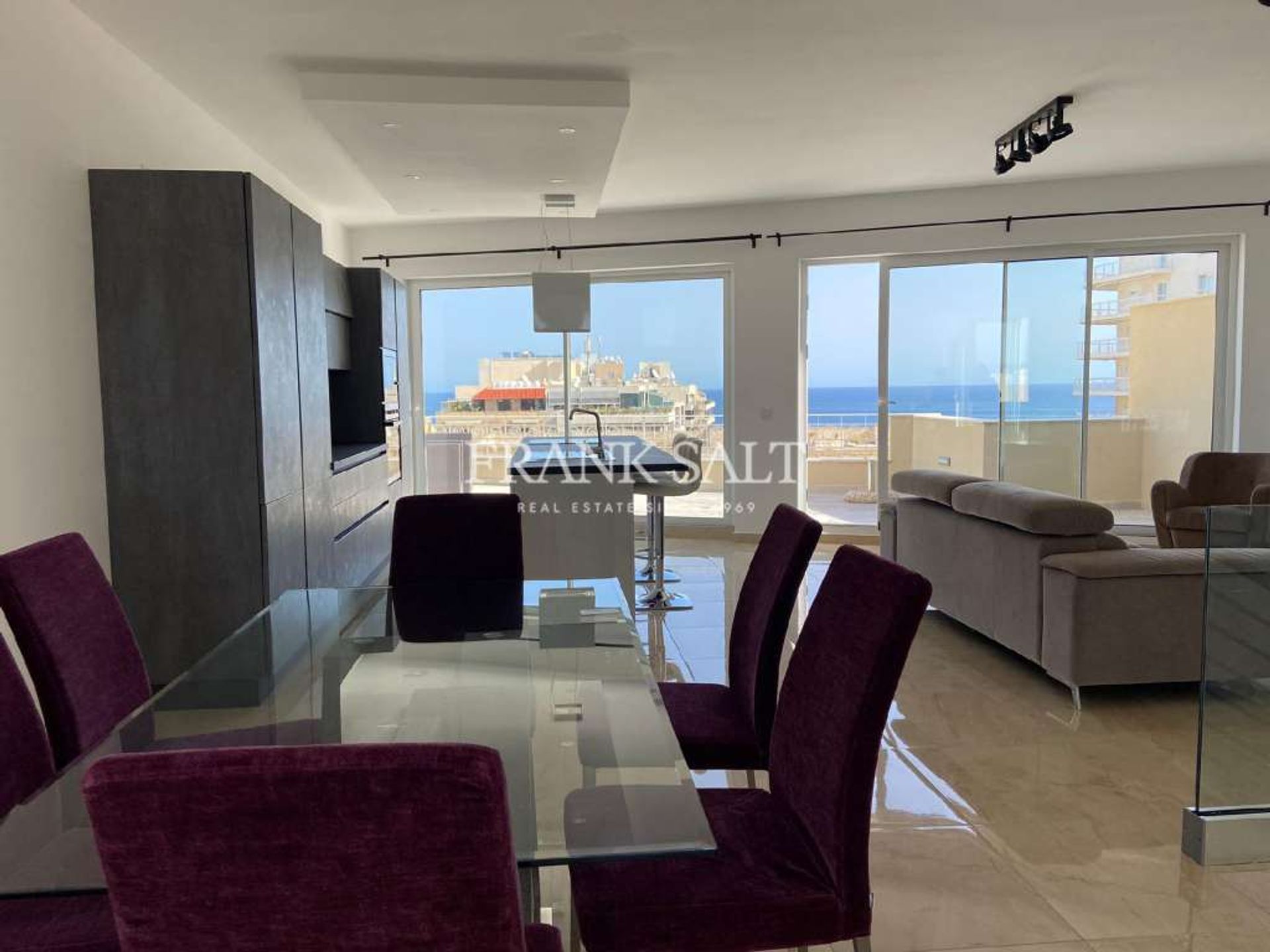 Condominium in Sliema,  11550723